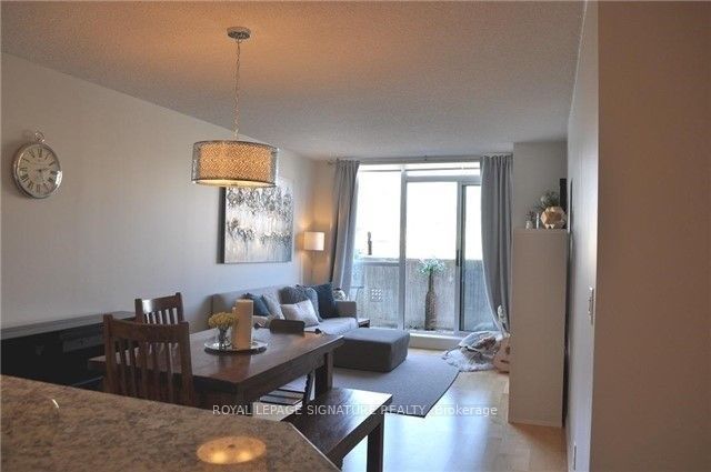 18 Stafford Street PH 15, Toronto, ON M5V 3W4 photo 4
