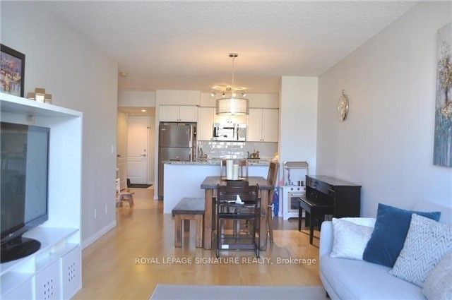 18 Stafford Street PH 15, Toronto, ON M5V 3W4 photo 5