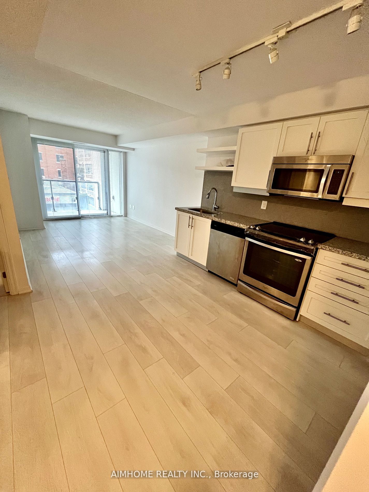 400 Adelaide Street E 305, Toronto, ON M5A 4S3 photo 2