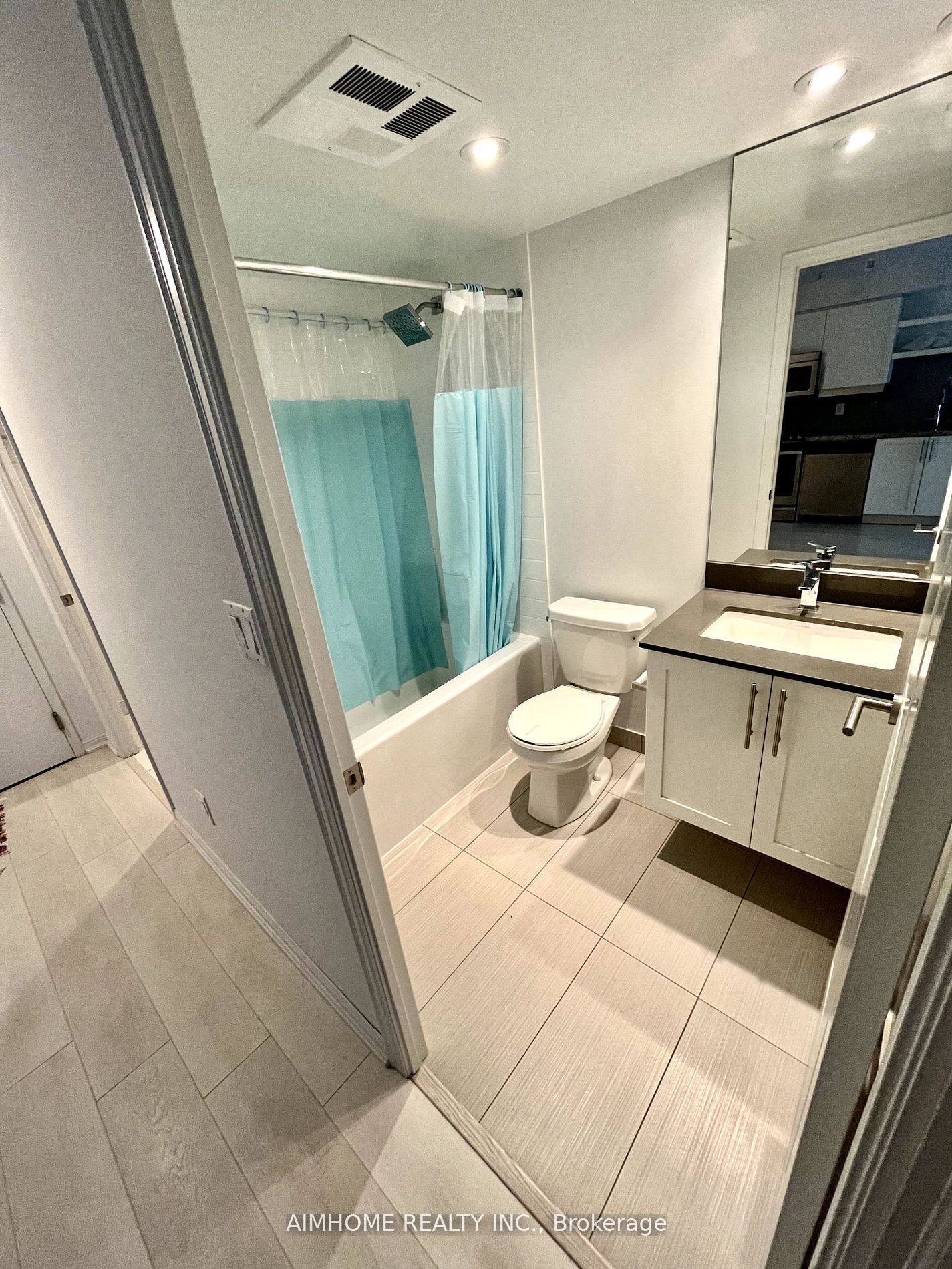 400 Adelaide Street E 305, Toronto, ON M5A 4S3 photo 5
