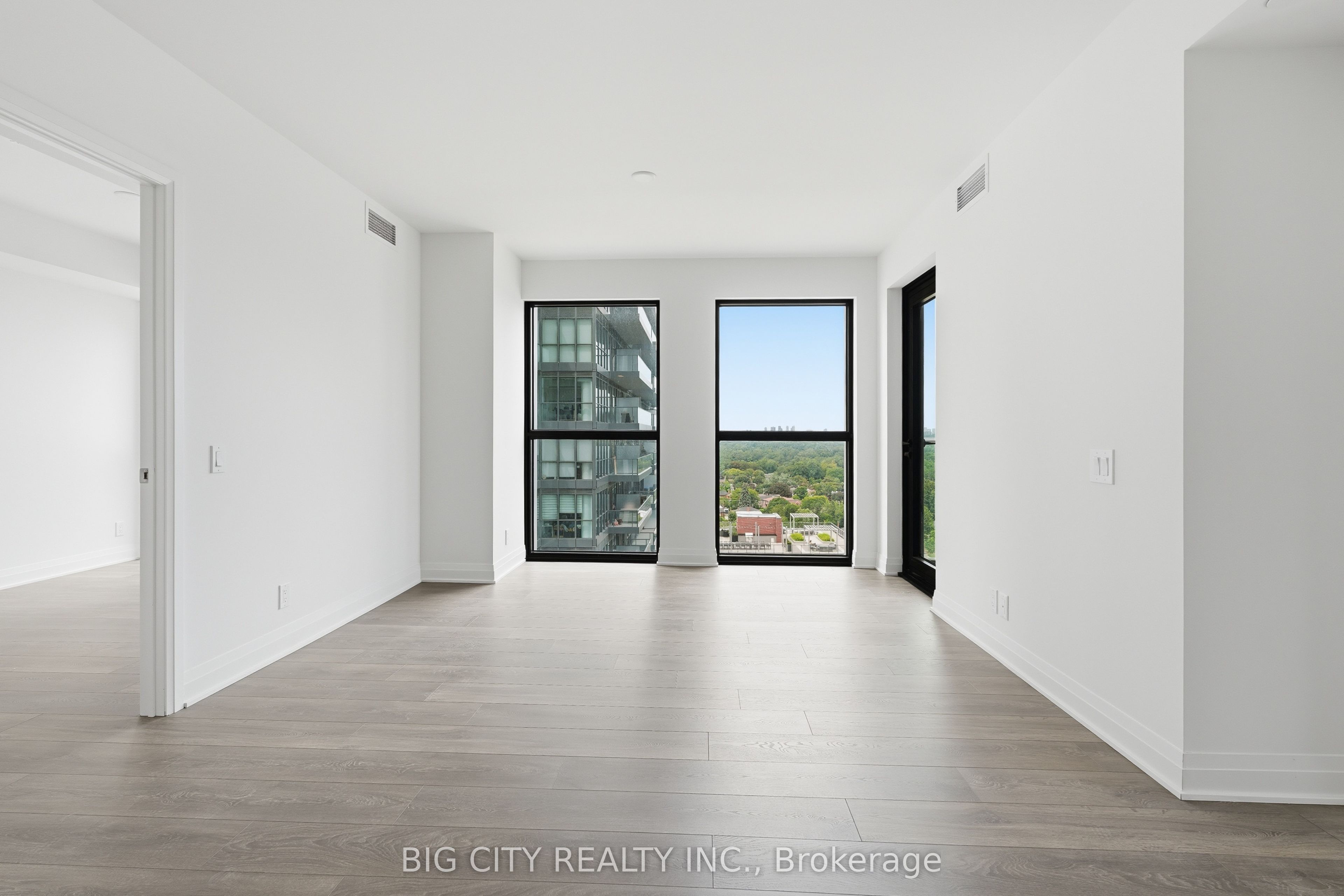 25 Frederick Todd Way 1407, Toronto, ON M4G 0C9