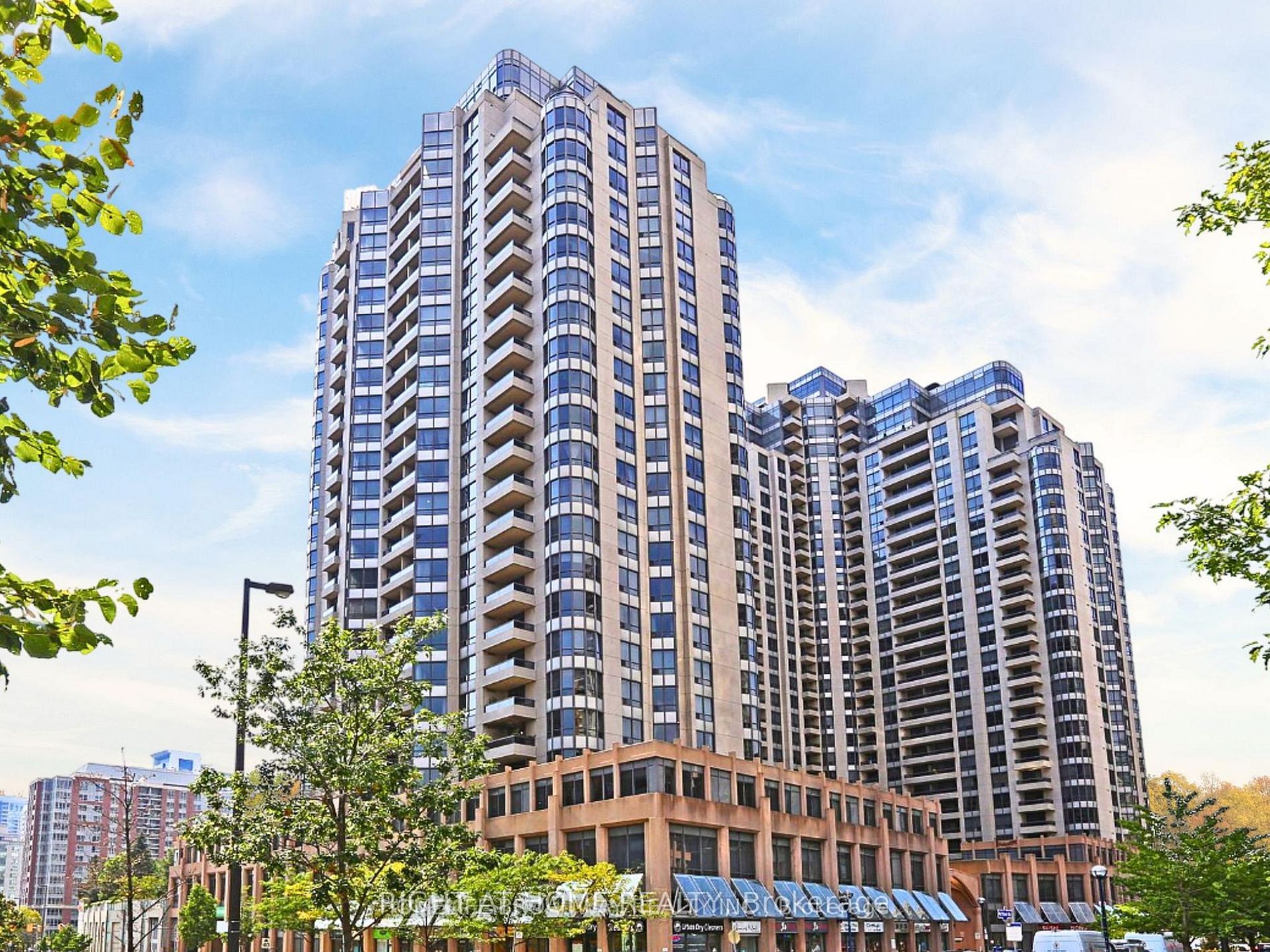 15 Northtown Way 521, Toronto, ON M2N 7A2