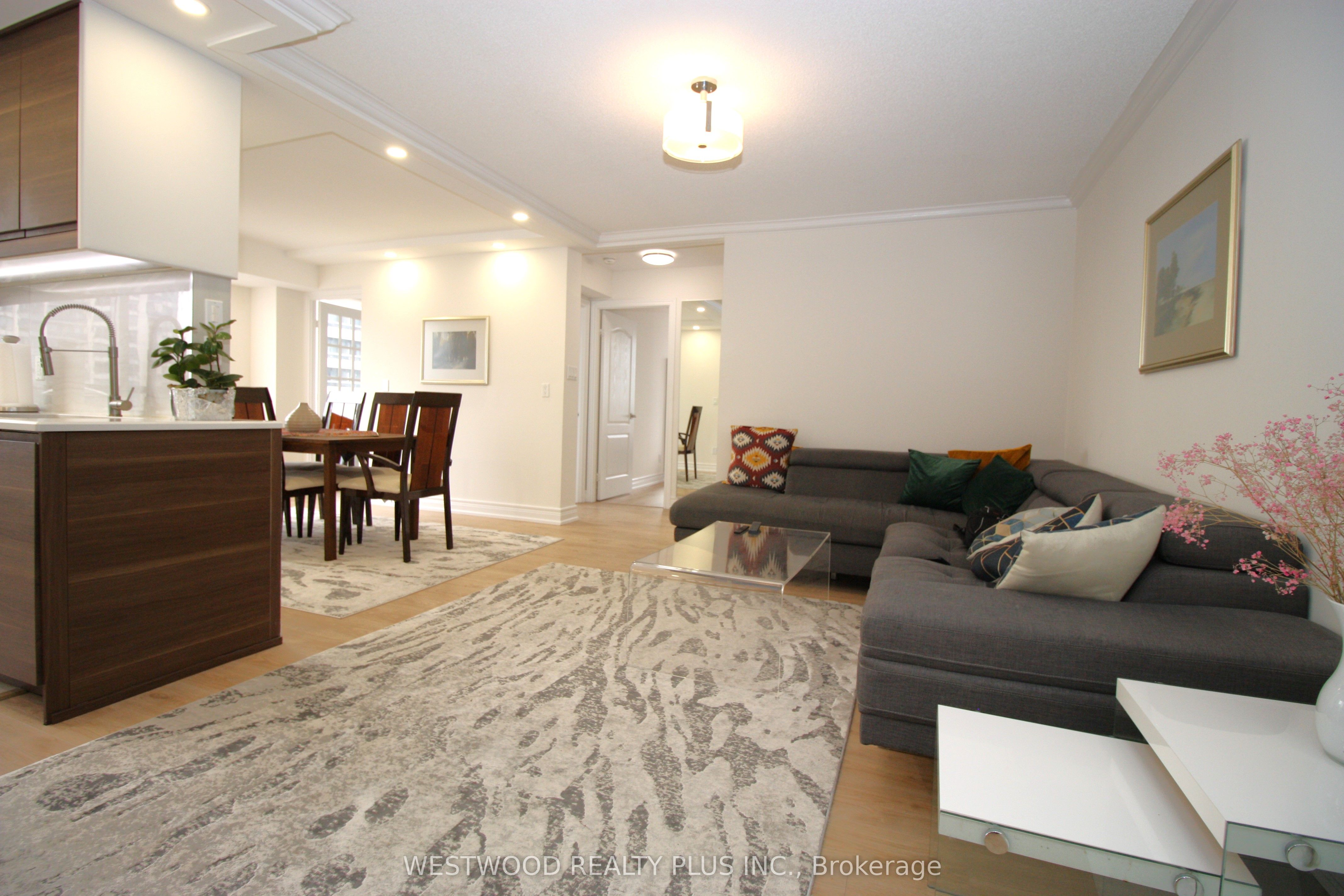 5418 Yonge Street 2502, Toronto, ON M2N 6X4 photo 3