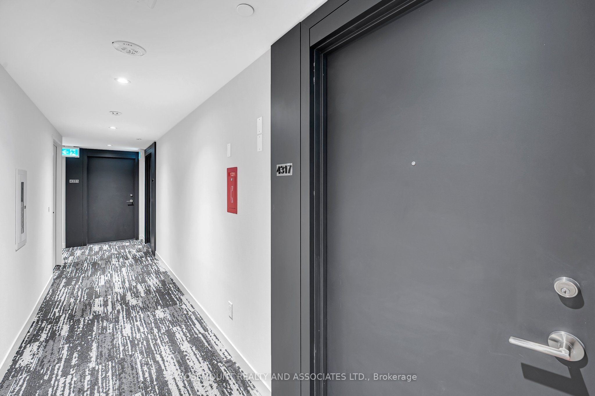 252 Church Street 4317, Toronto, ON M5B 0E6 photo 3