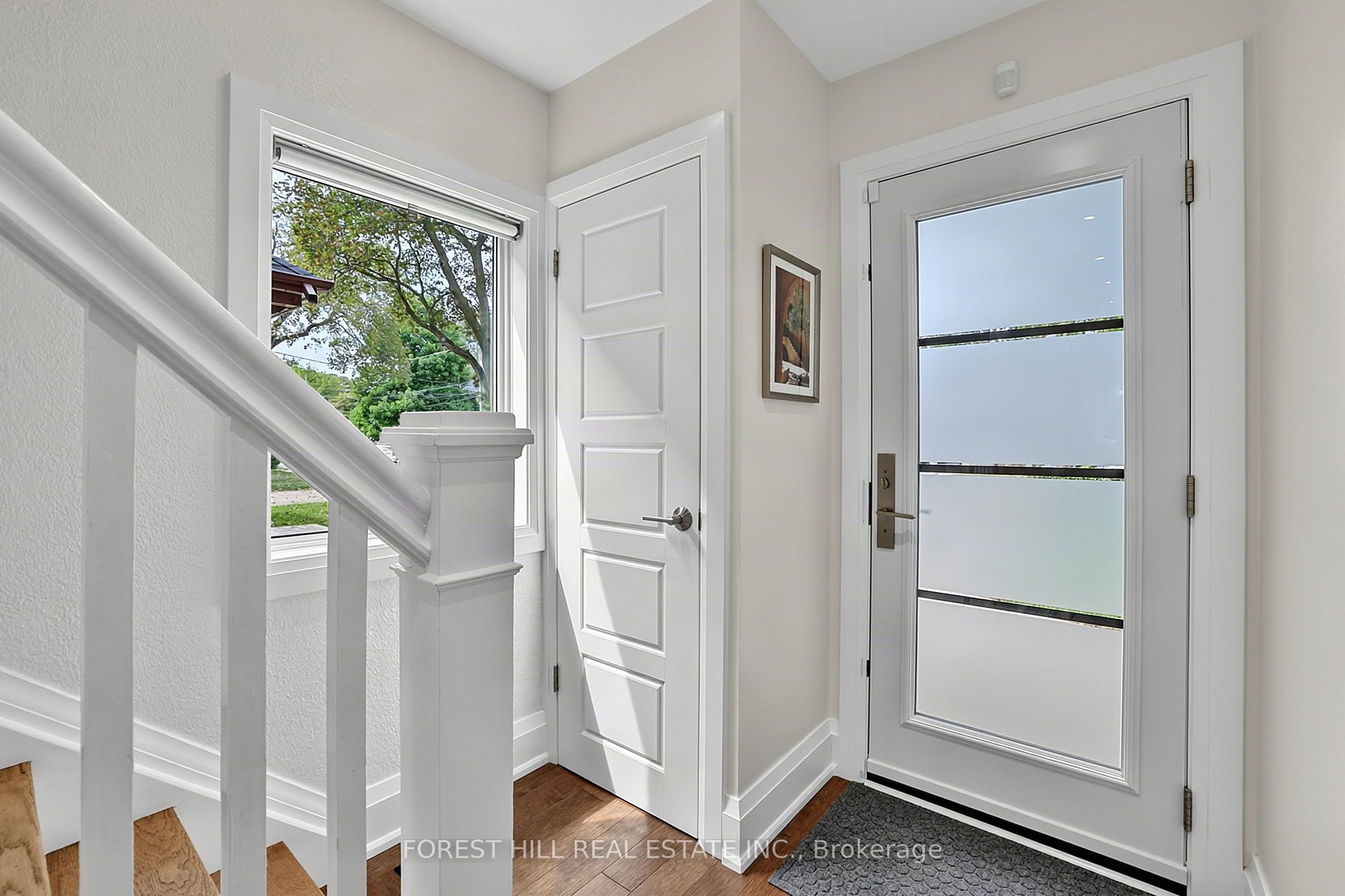 87 Thursfield Crescent, Toronto, ON M4G 2N4 photo 3