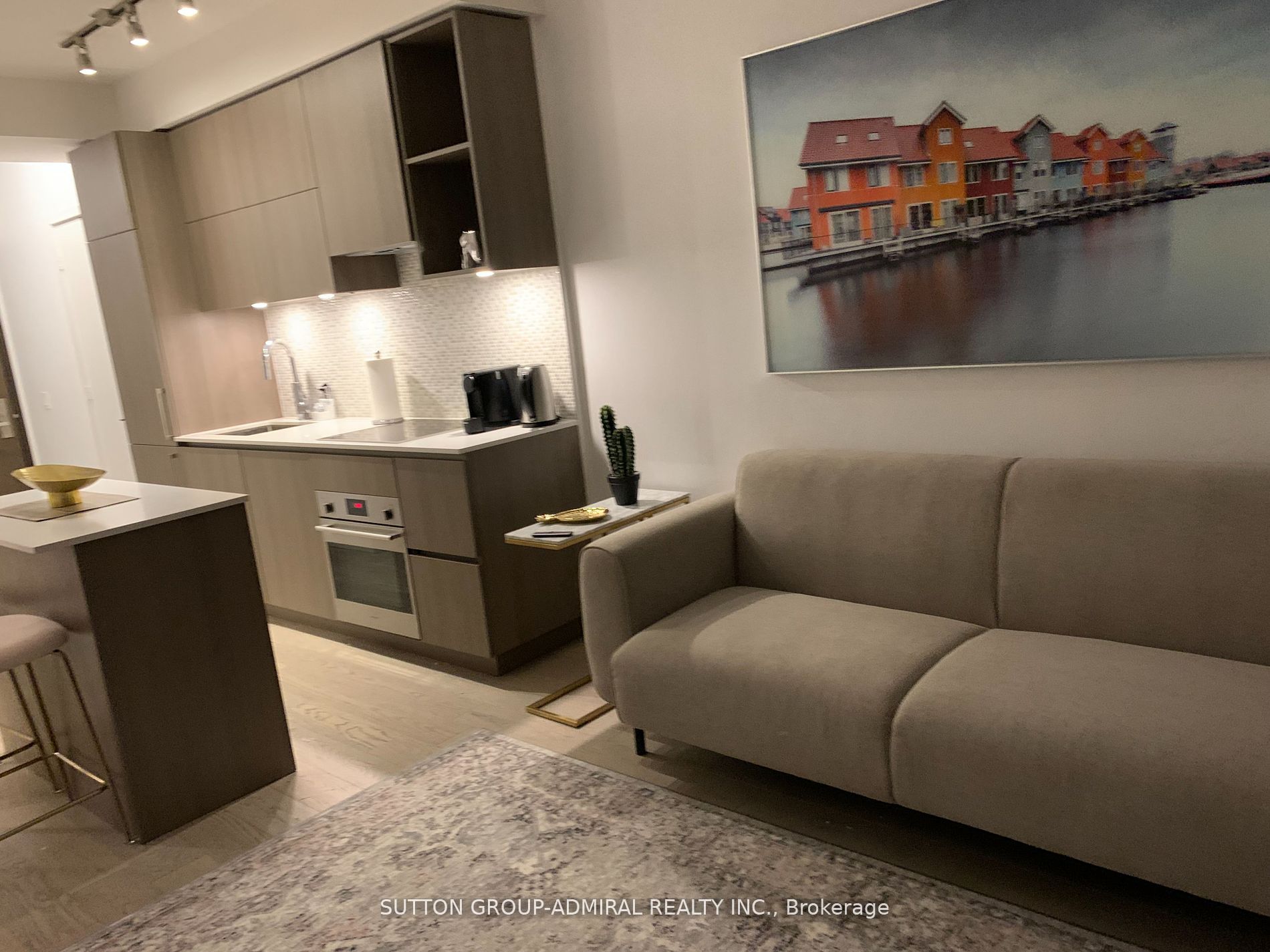 1 Yorkville Avenue 2203, Toronto, ON M4W 1L1 photo 5