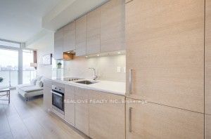 200 Bloor Street W 1808, Toronto, ON M5S 1T8 photo 5