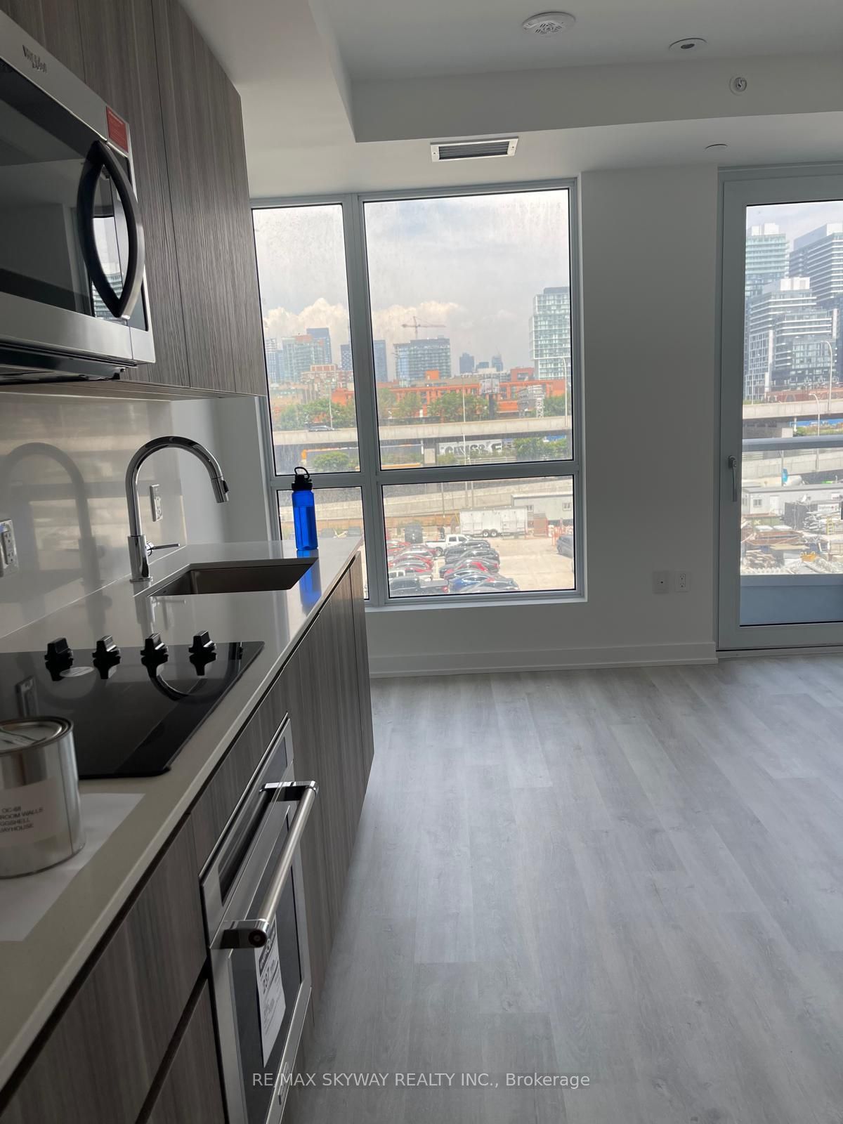 15 Richardson Street 405, Toronto, ON M5A 0Y5 photo 3