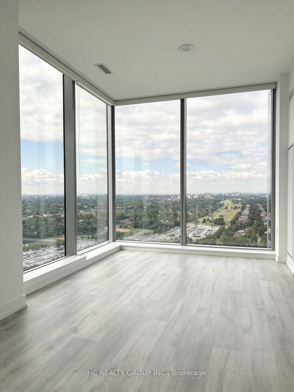 8 Olympic Garden Drive 2506, Toronto, ON M2M 0B9 photo 4