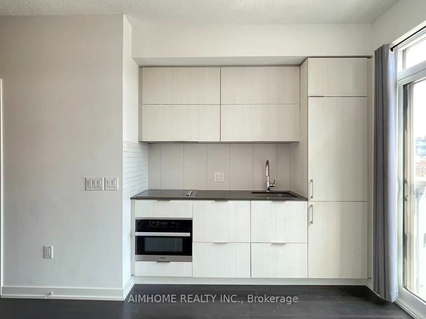 20 Richardson Street 806, Toronto, ON M5A 0S6 photo 3
