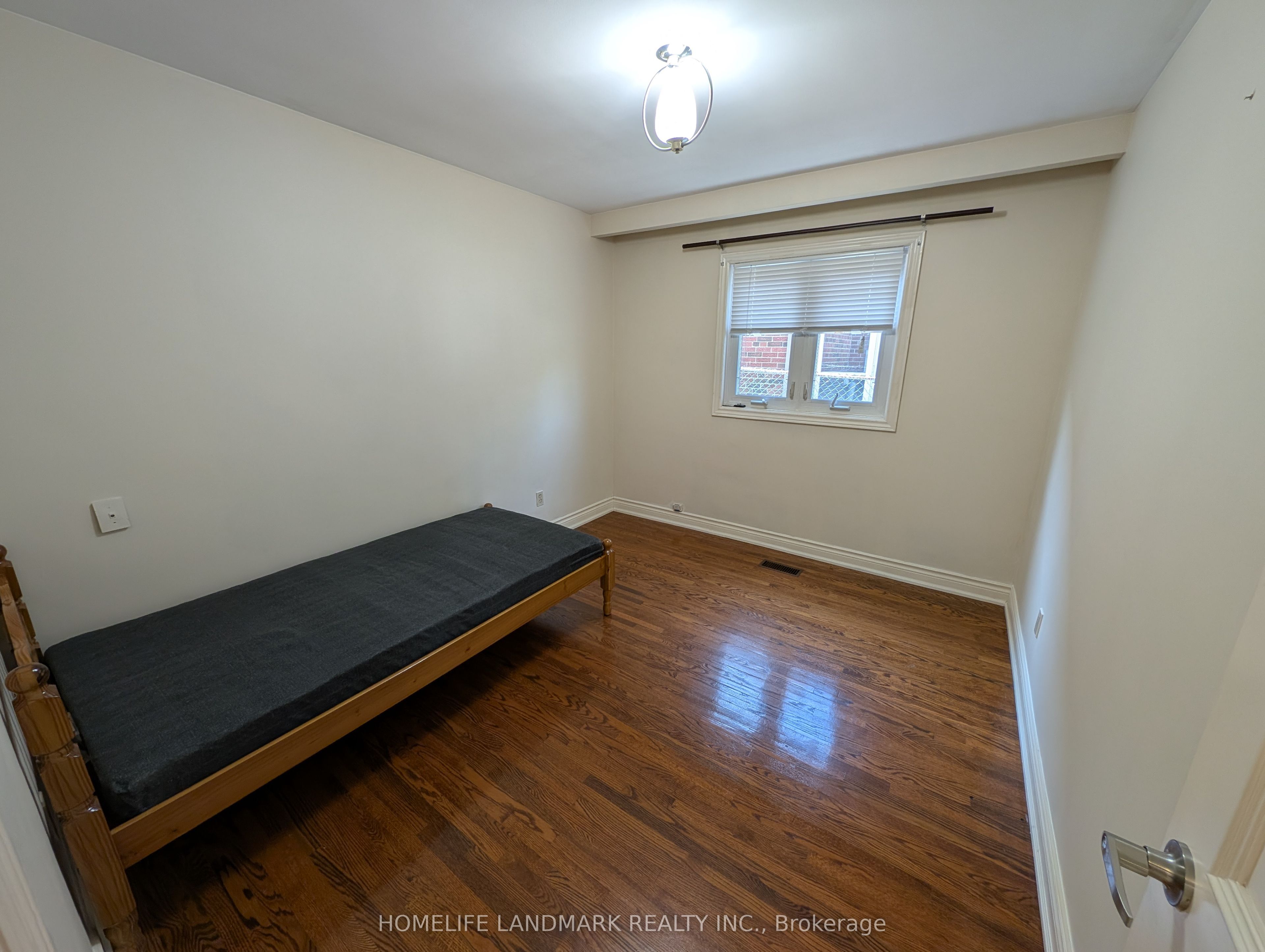 56 Bickerton Crescent (ground level unit), Toronto, ON M2J 3T1 photo 5