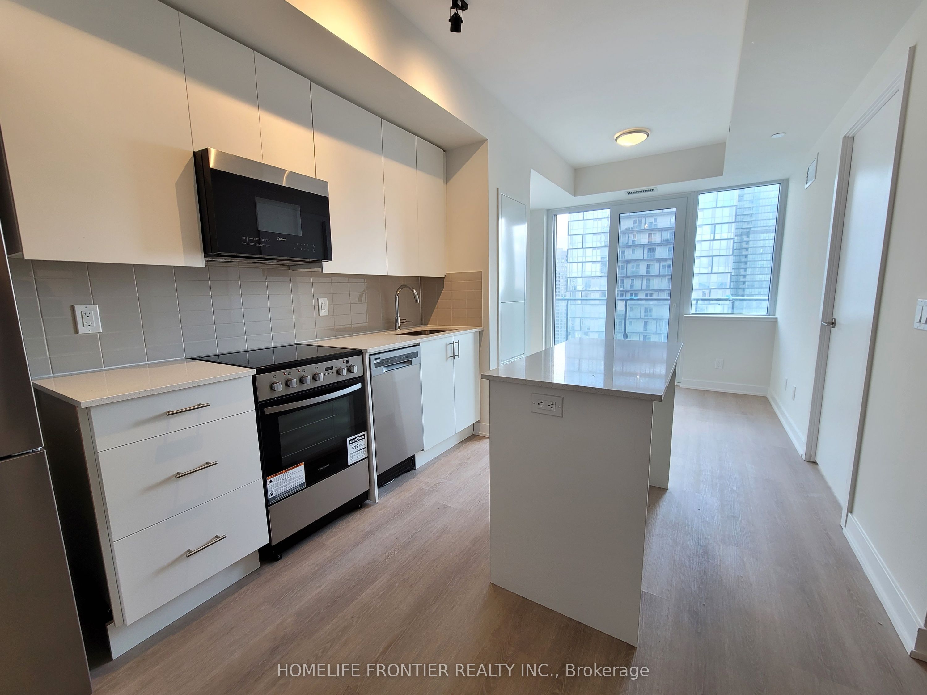 15 Ellerslie Avenue 2504, Toronto, ON M2N 5P6 photo 3