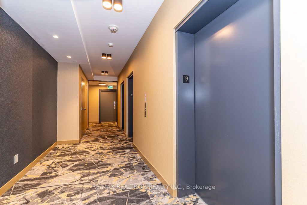 15 Ellerslie Avenue 1905, Toronto, ON M2N 5P6 photo 5