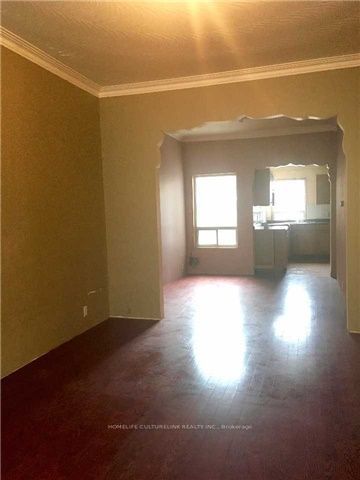 65 Stafford Street Main, Toronto, ON M6J 2R7 photo 3