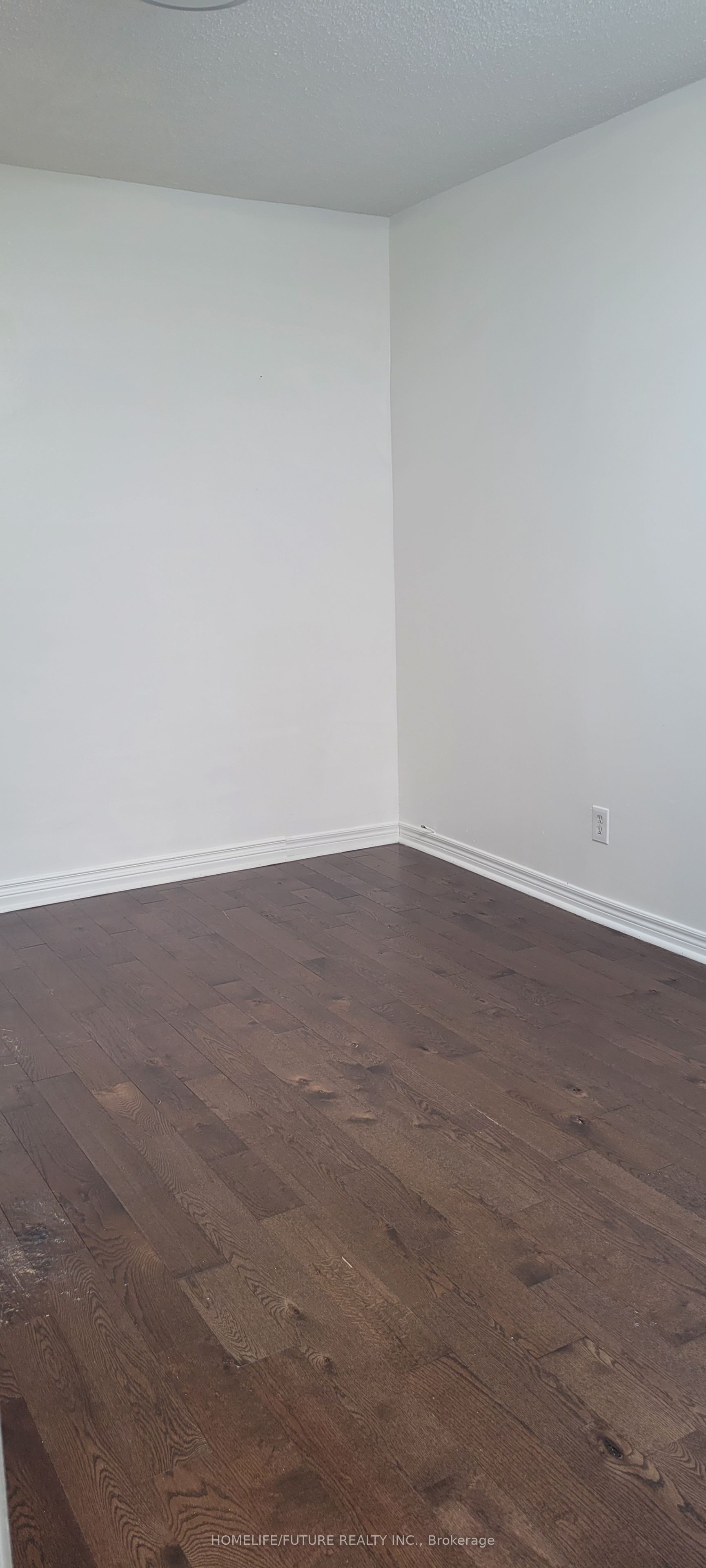 697 College Street 2nd Floor, Toronto, ON M6G 1B9 photo 3