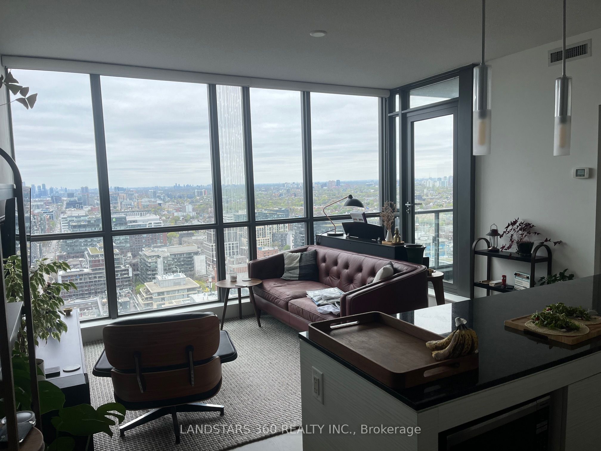 8 Charlotte Street 2909, Toronto, ON M5V 0K4 photo 3