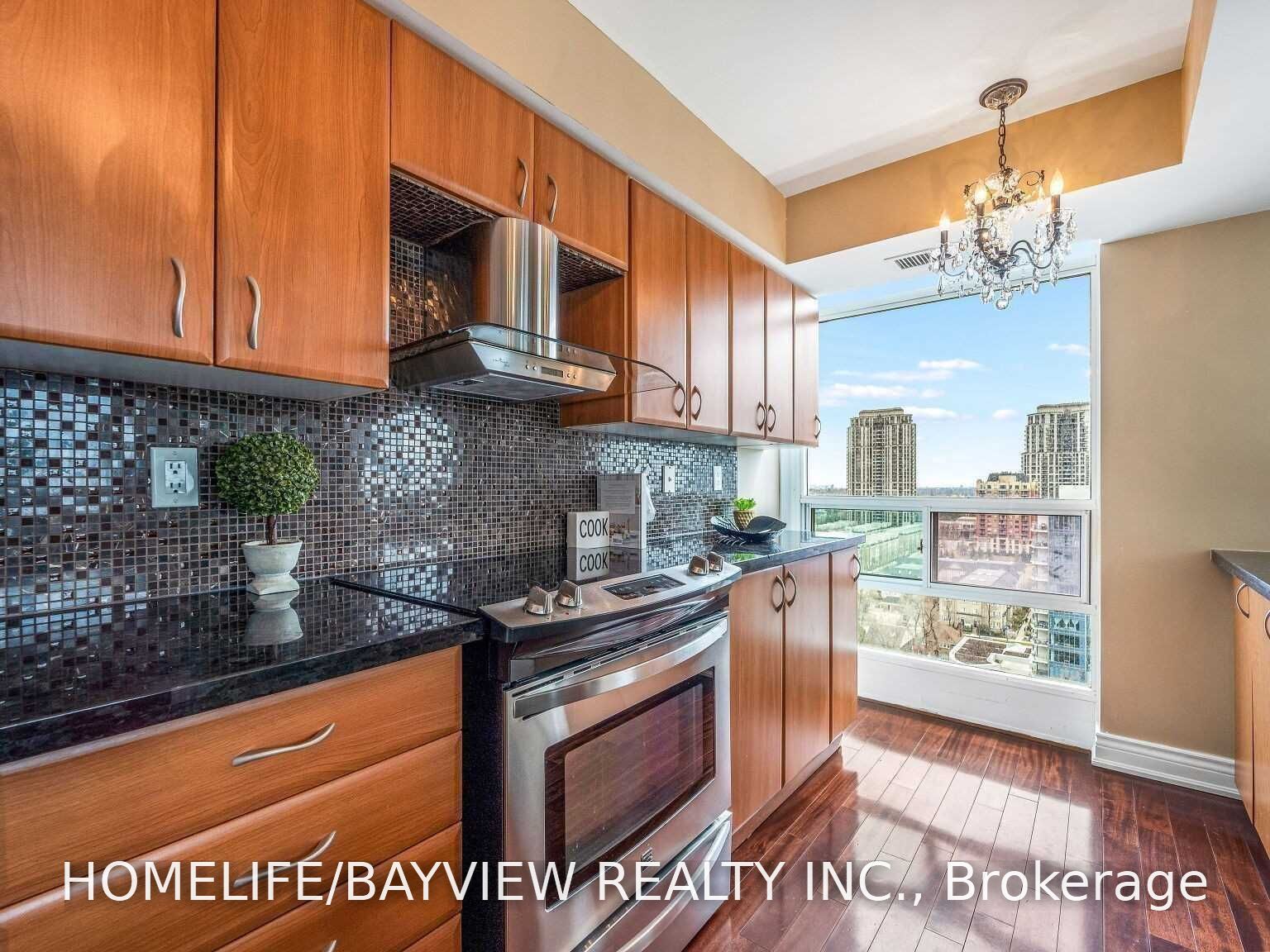 31 Bales Avenue 1902, Toronto, ON M2N 7L6 photo 4