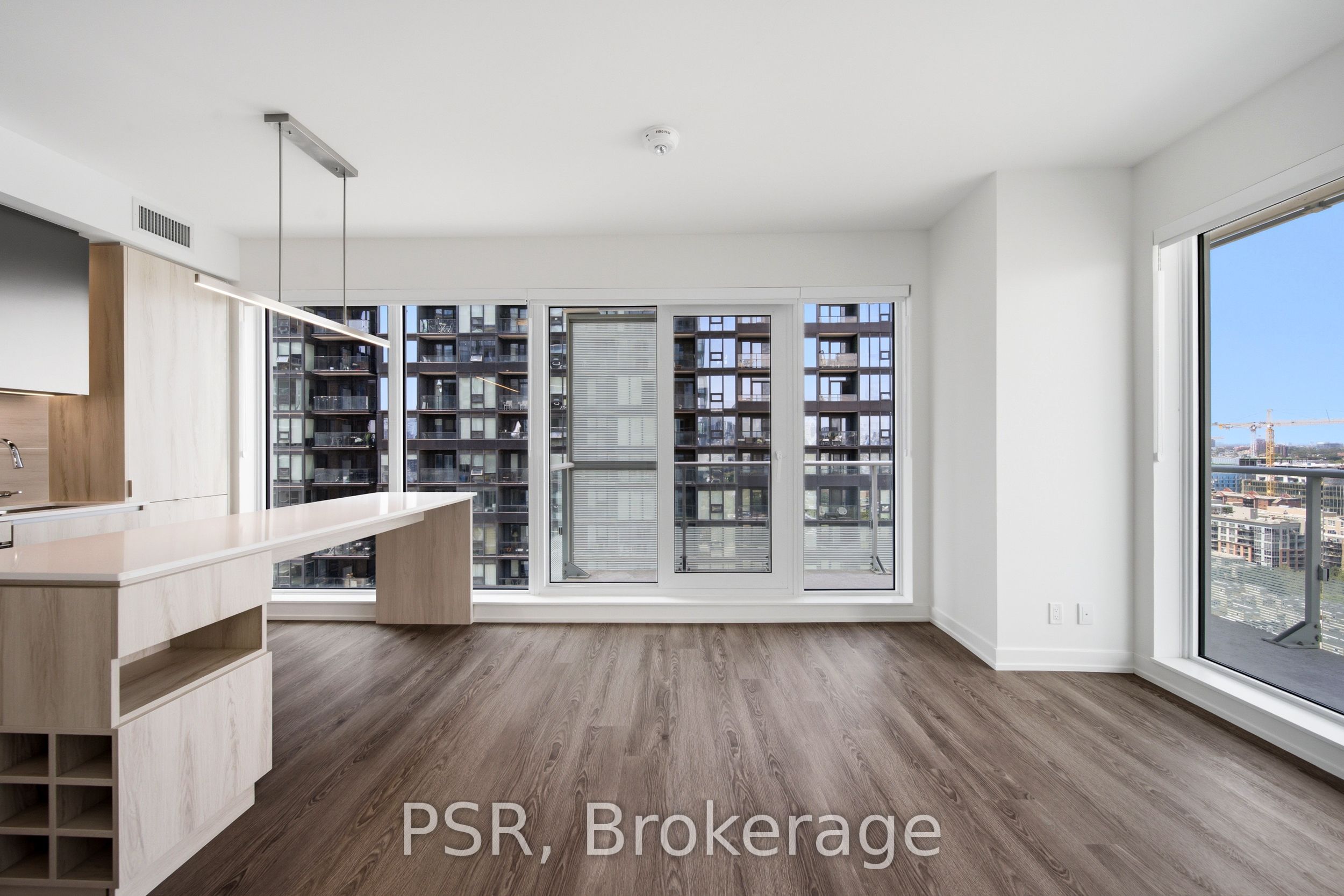 70 Ordnance Street 1903, Toronto, ON M6K 0G9 photo 4