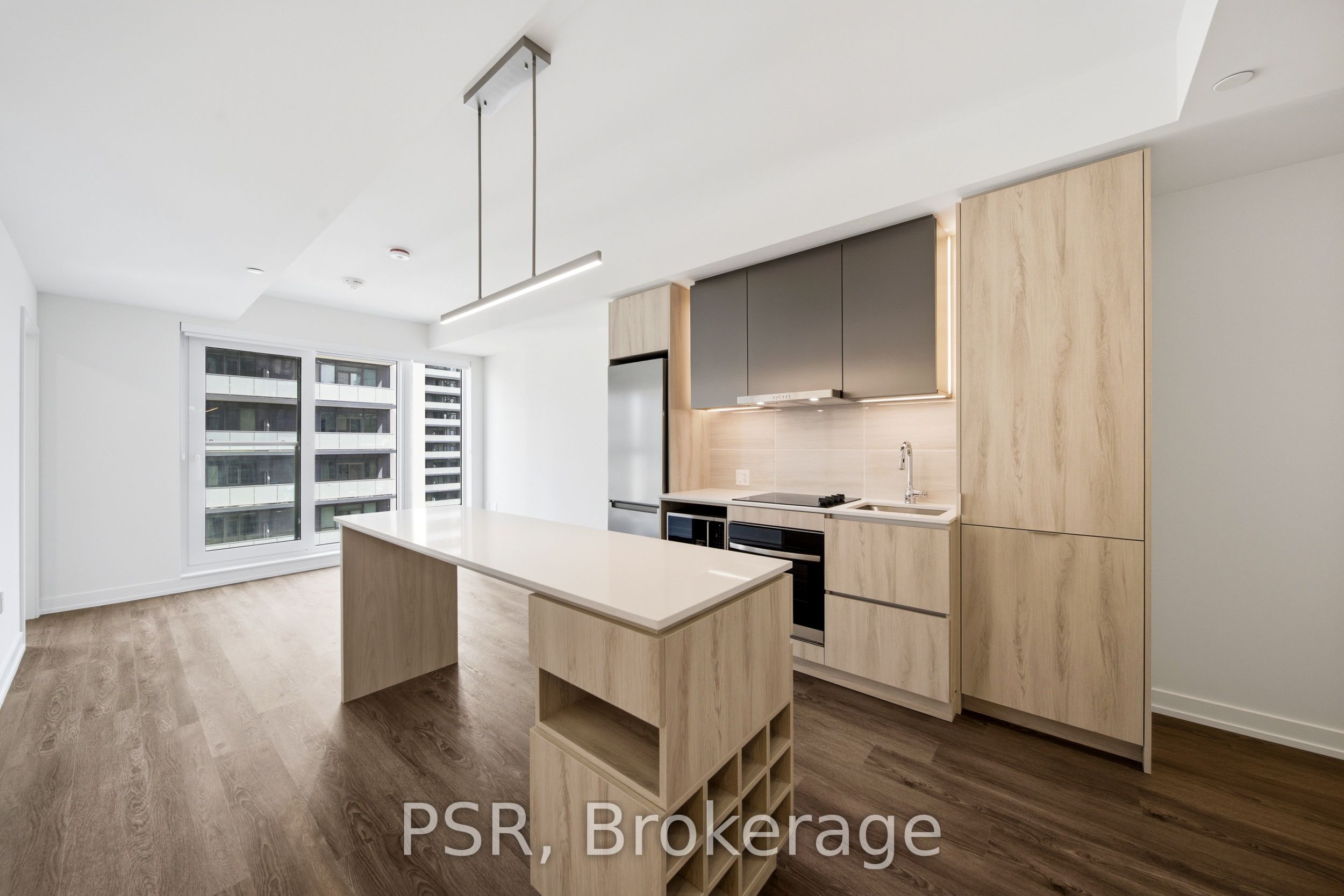 70 Ordnance Street 1909, Toronto, ON M6K 0G9