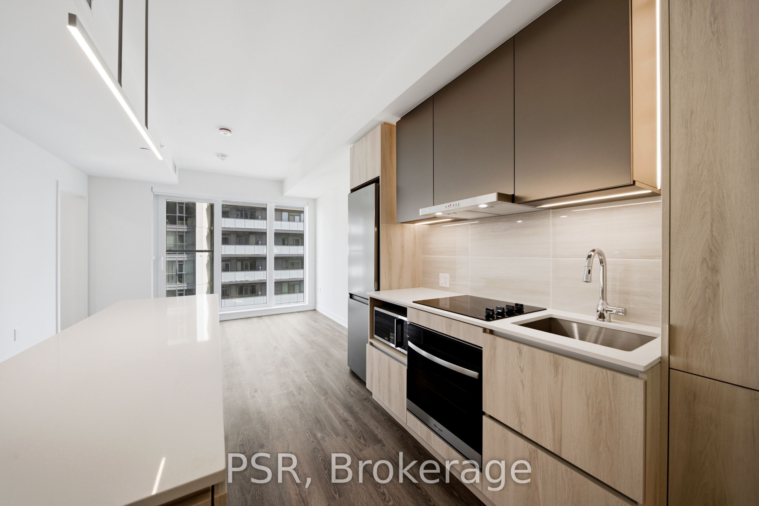 70 Ordnance Street 1909, Toronto, ON M6K 0G9 photo 3