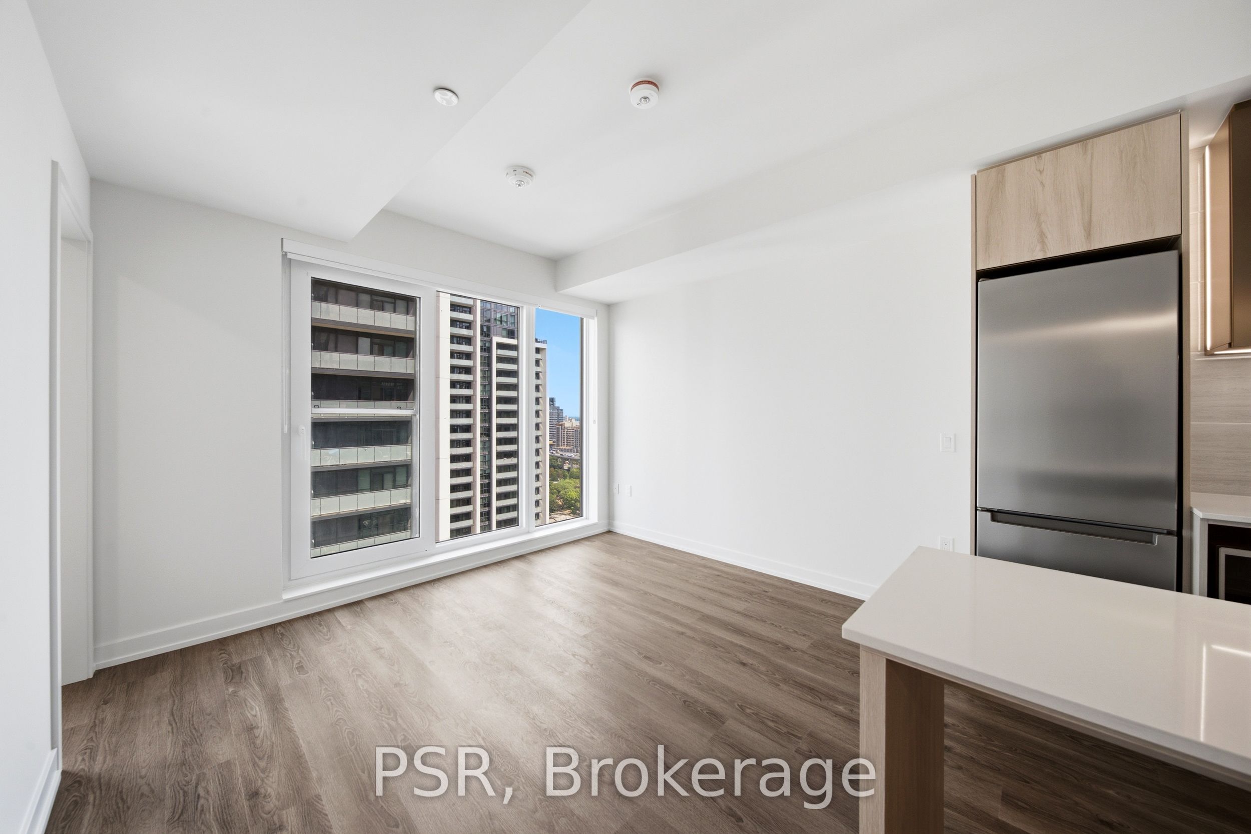 70 Ordnance Street 1909, Toronto, ON M6K 0G9 photo 4