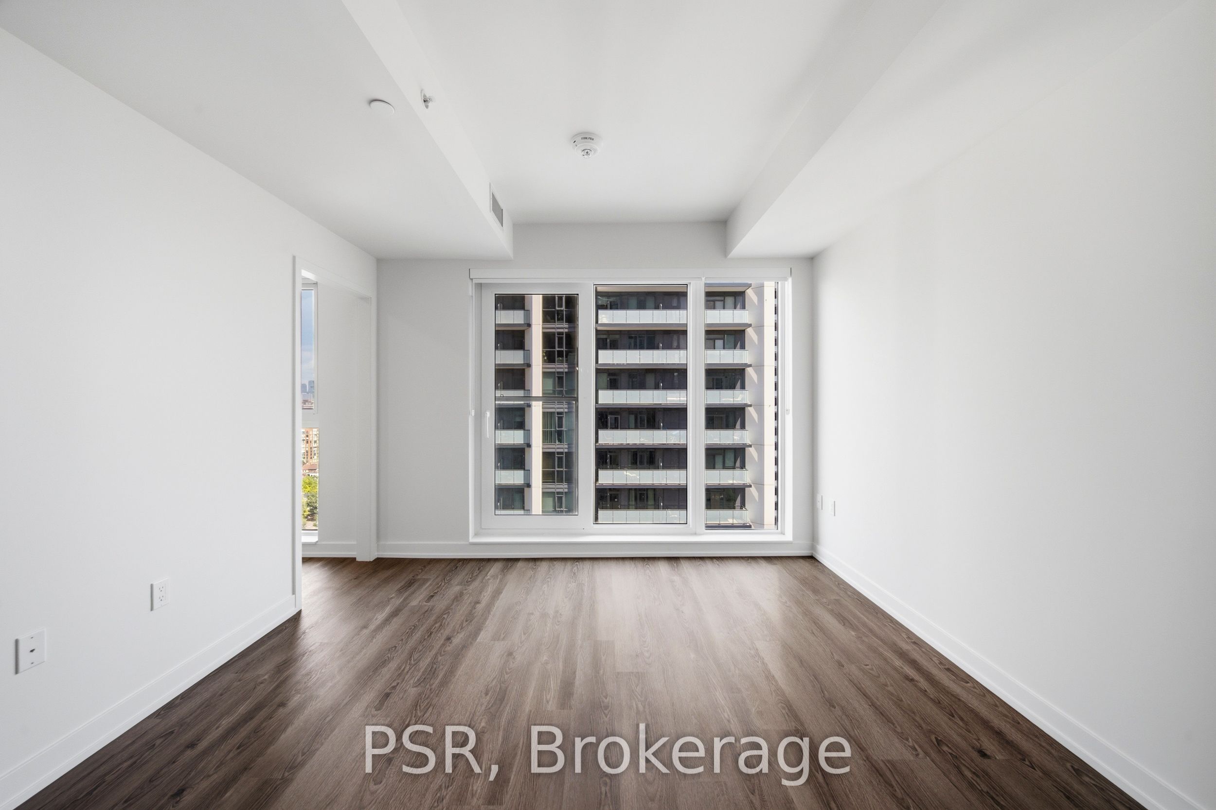 70 Ordnance Street 1909, Toronto, ON M6K 0G9 photo 5