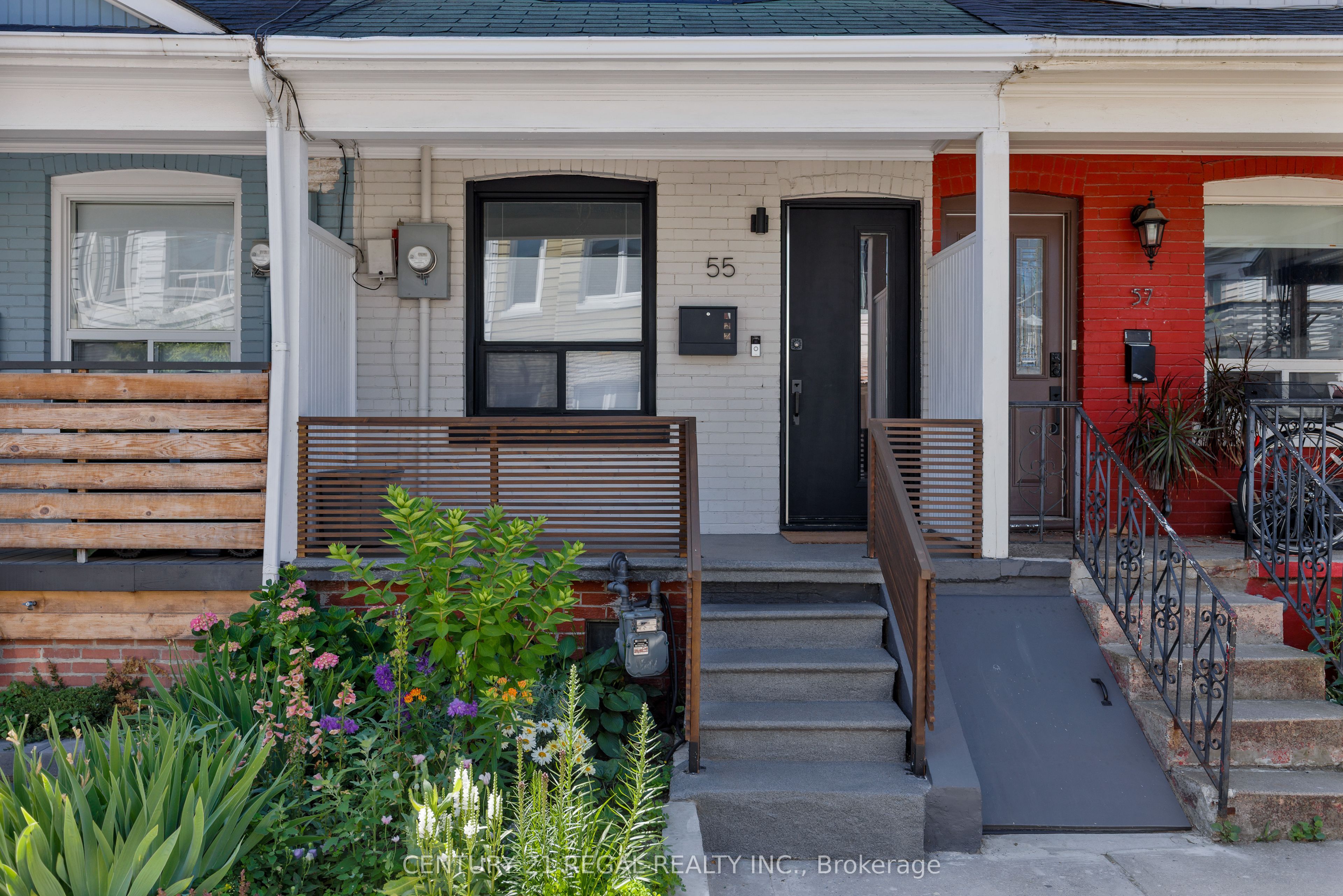 55 Shirley Street, Toronto, ON M6K 1T2 photo 2
