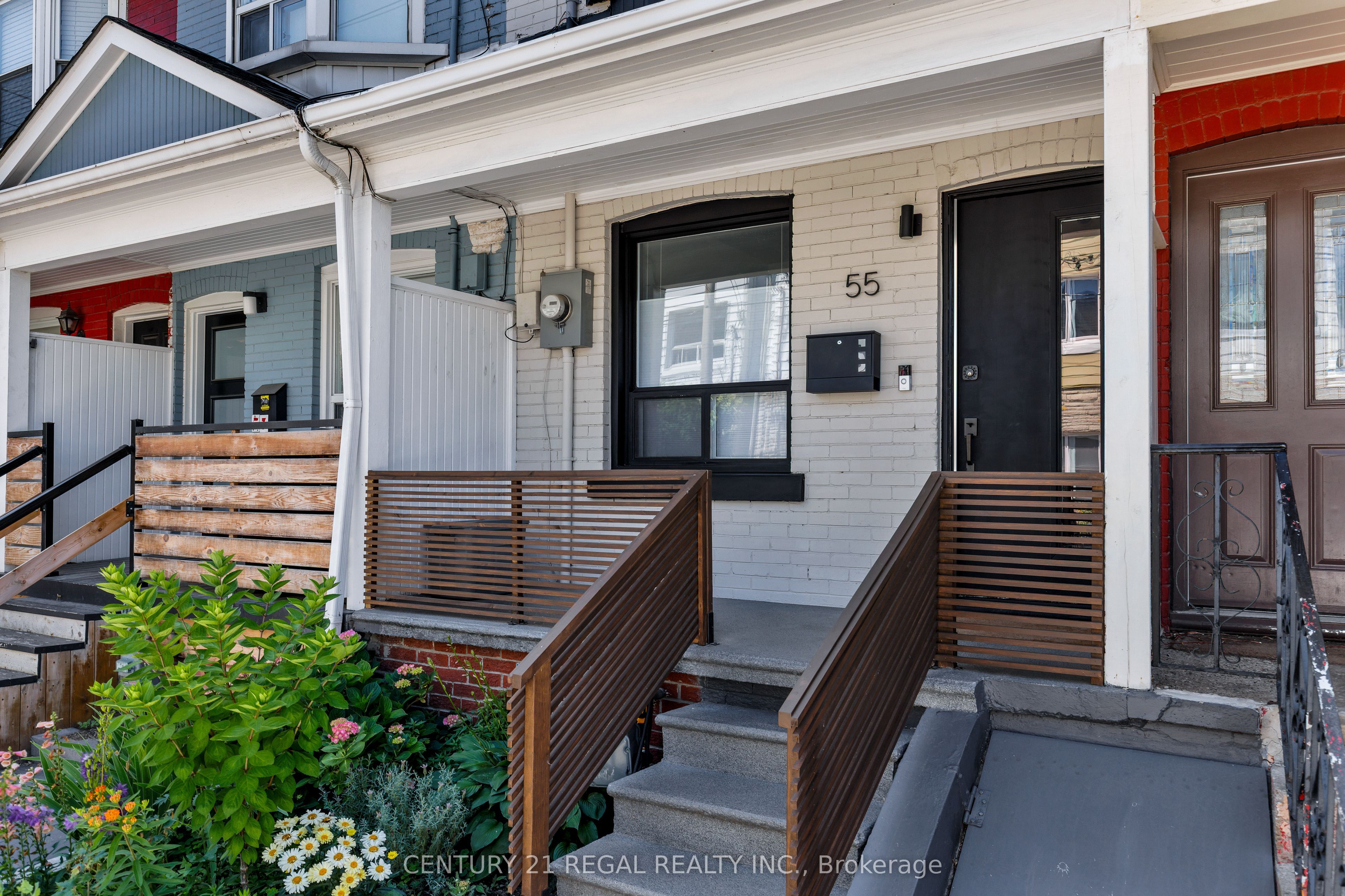 55 Shirley Street, Toronto, ON M6K 1T2 photo 3