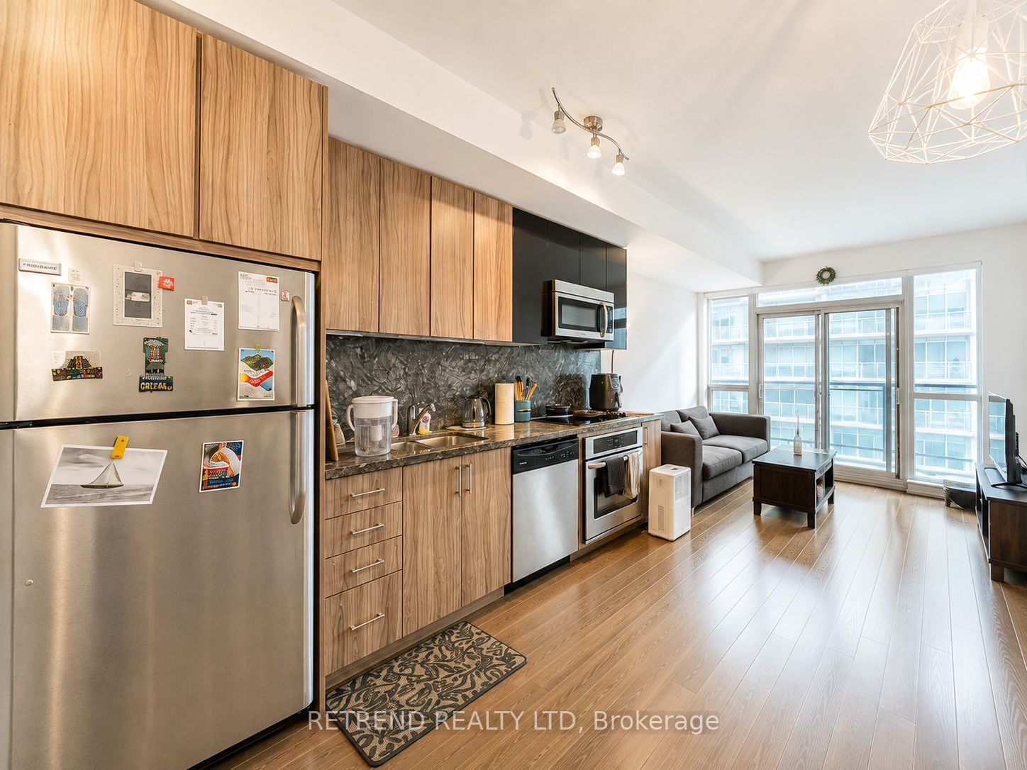 89 dunfield Avenue 1306, Toronto, ON M4S 0A4
