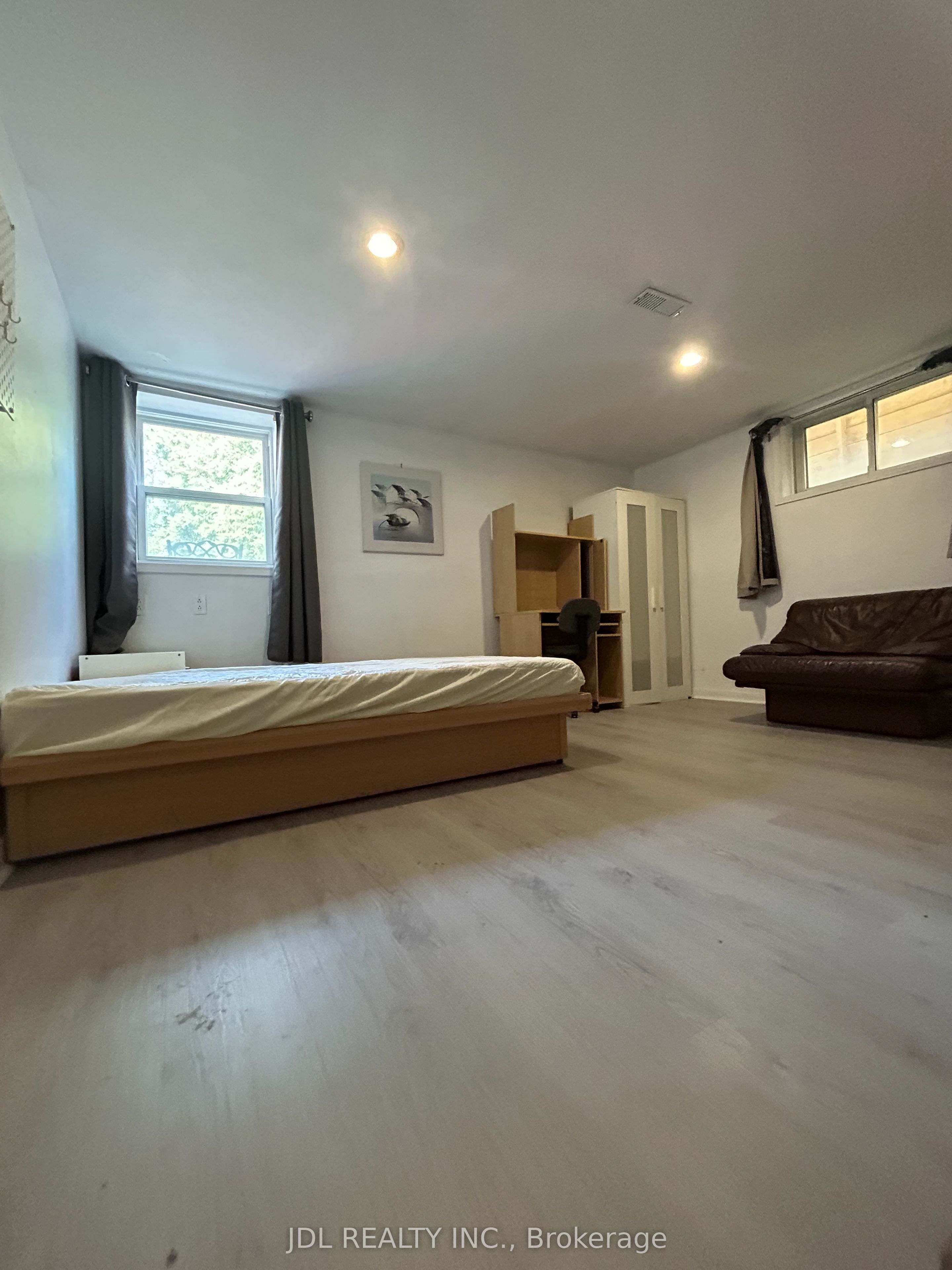 186 Wilfred Ave. Avenue Suite A Bsmt, Toronto, ON M2N 5C9