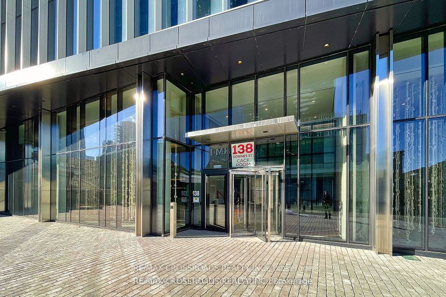 138 Downes Street 5306, Toronto, ON M5E 0E4 photo 2