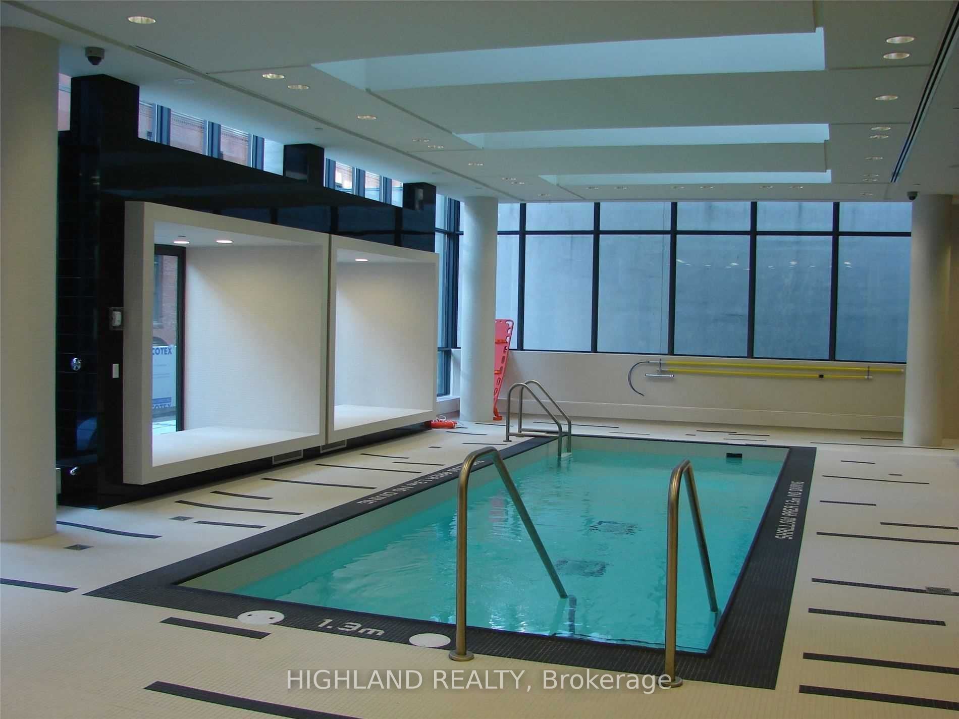 770 Bay Street 408, Toronto, ON M5G 0A6 photo 5