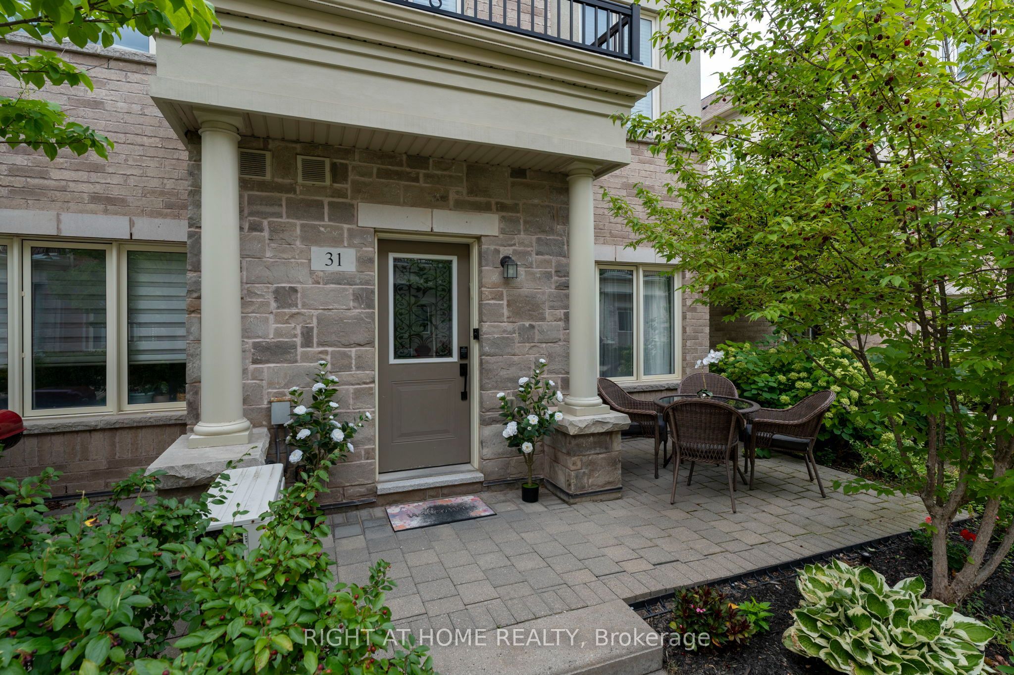 27 Coneflower Crescent 31, Toronto, ON M2R 0A5 photo 3