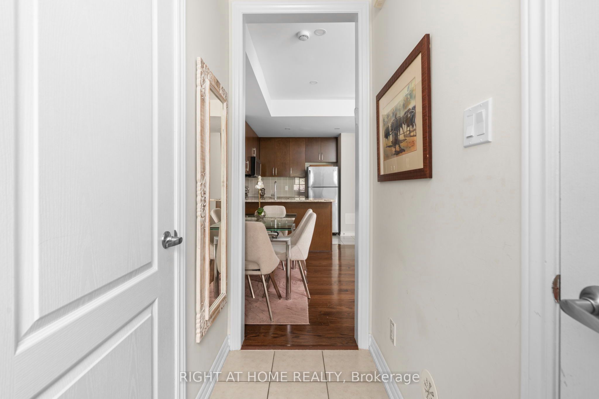 27 Coneflower Crescent 31, Toronto, ON M2R 0A5 photo 5