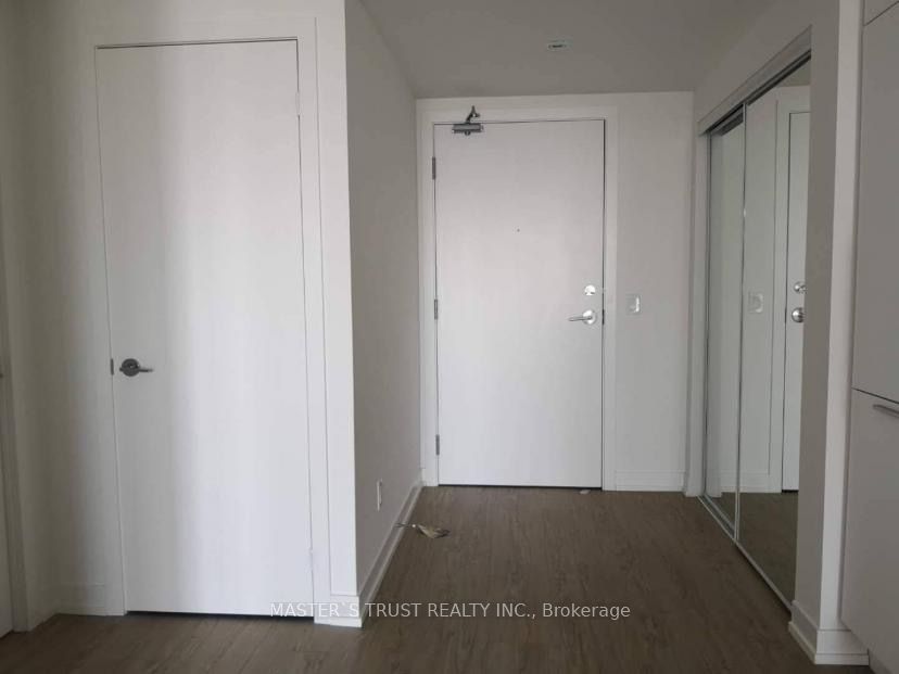 85 Wood Street 4118, Toronto, ON M4Y 0E8