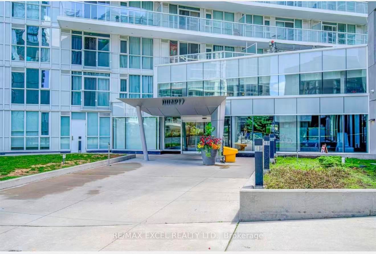 75 Queens Wharf Road 1915, Toronto, ON M5V 0J8 photo 3