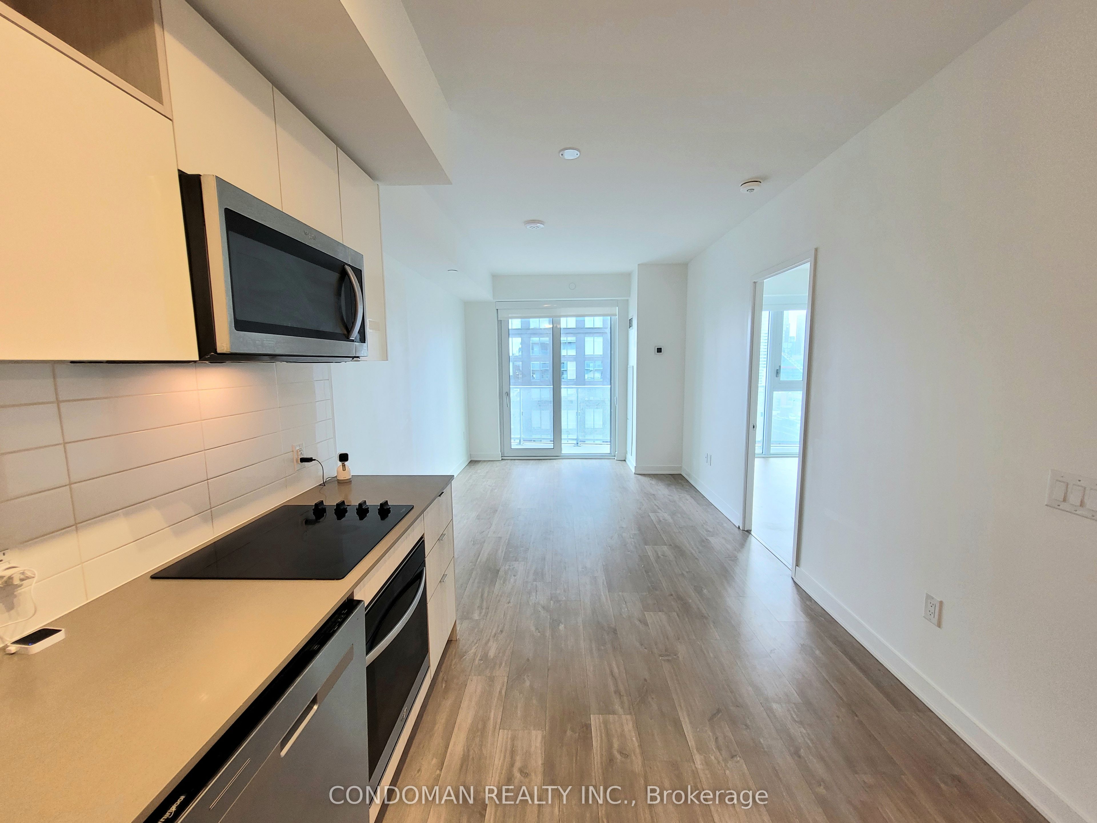 100 Dalhousie Street 2408, Toronto, ON M5B 0C7 photo 2