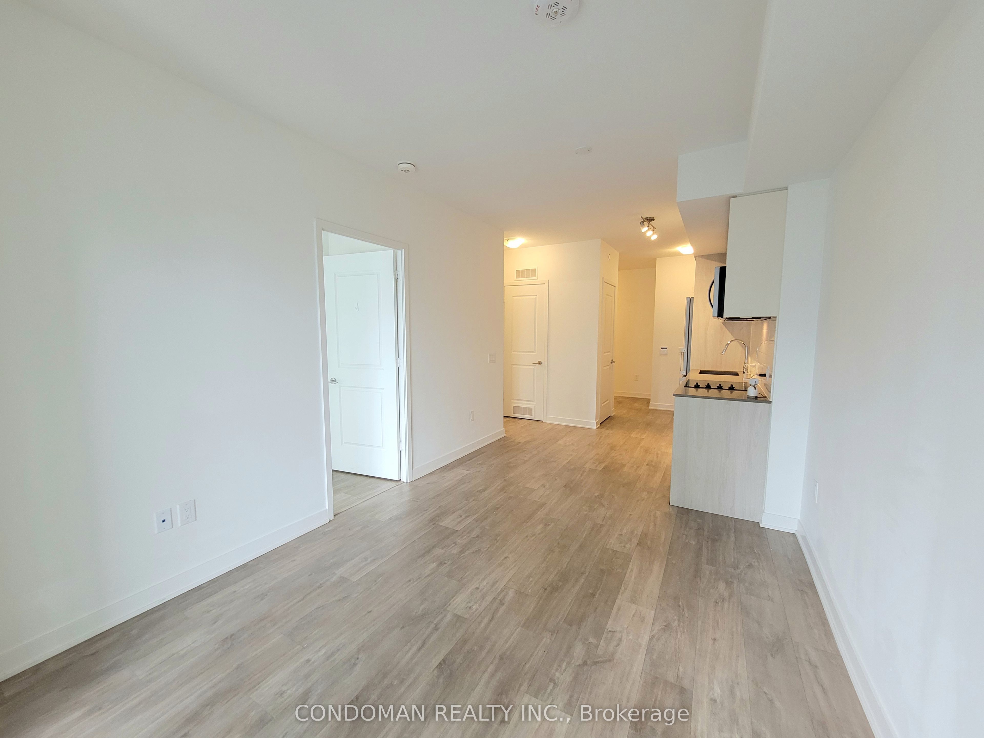 100 Dalhousie Street 2408, Toronto, ON M5B 0C7 photo 4