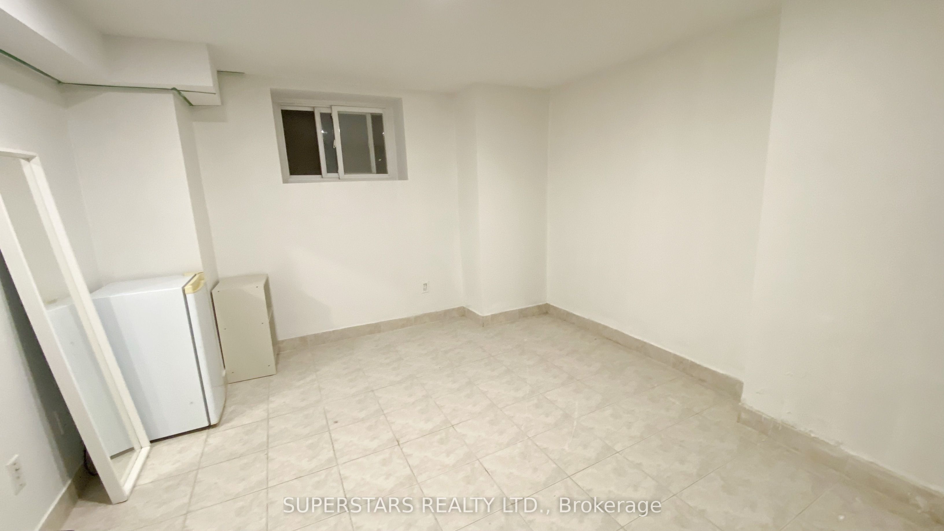 122 Huron Street 1, Toronto, ON M5T 2B3 photo 3