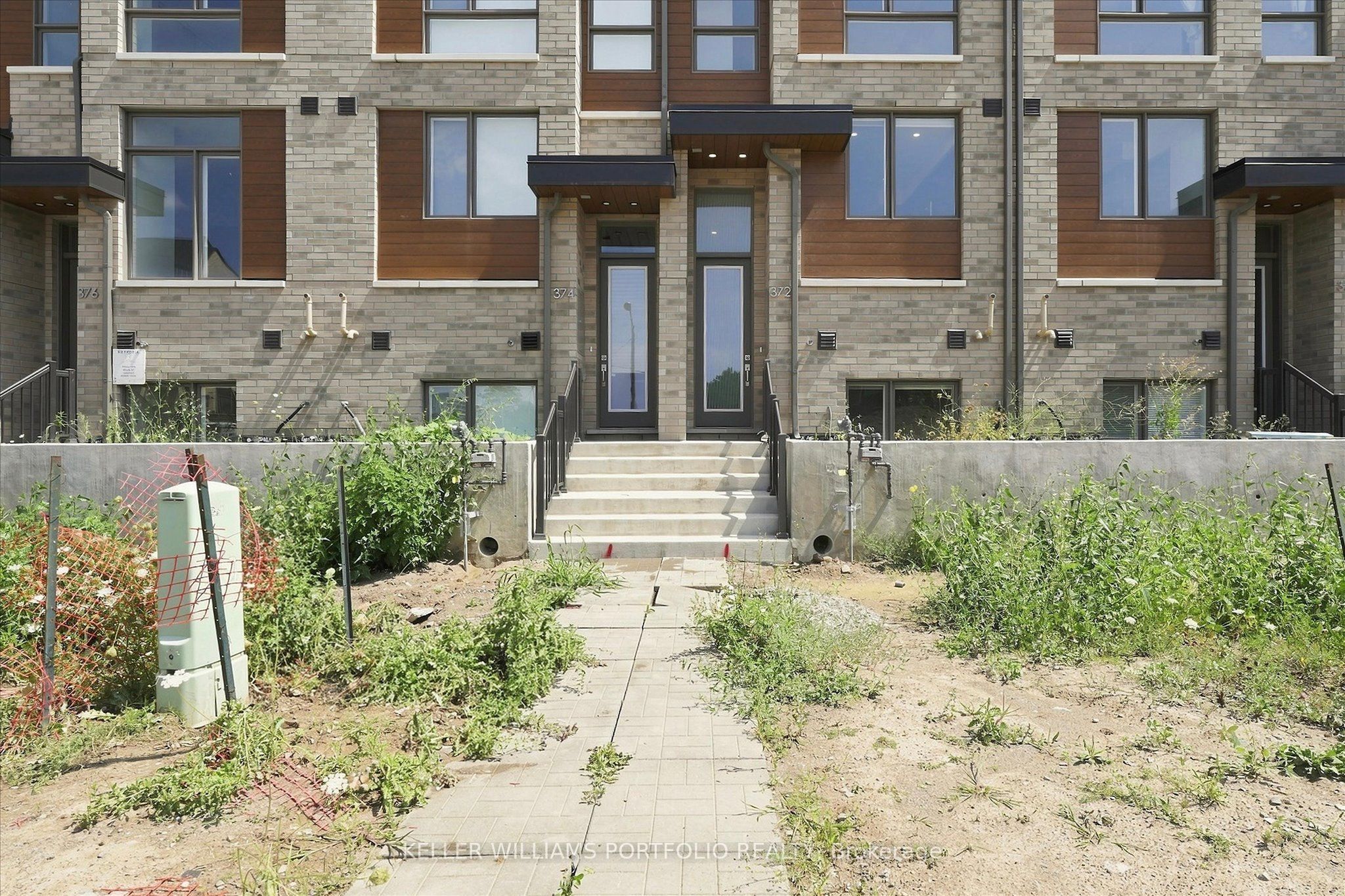 372 Lawrence Heights Way, Toronto, ON M6A 0E8 photo 3