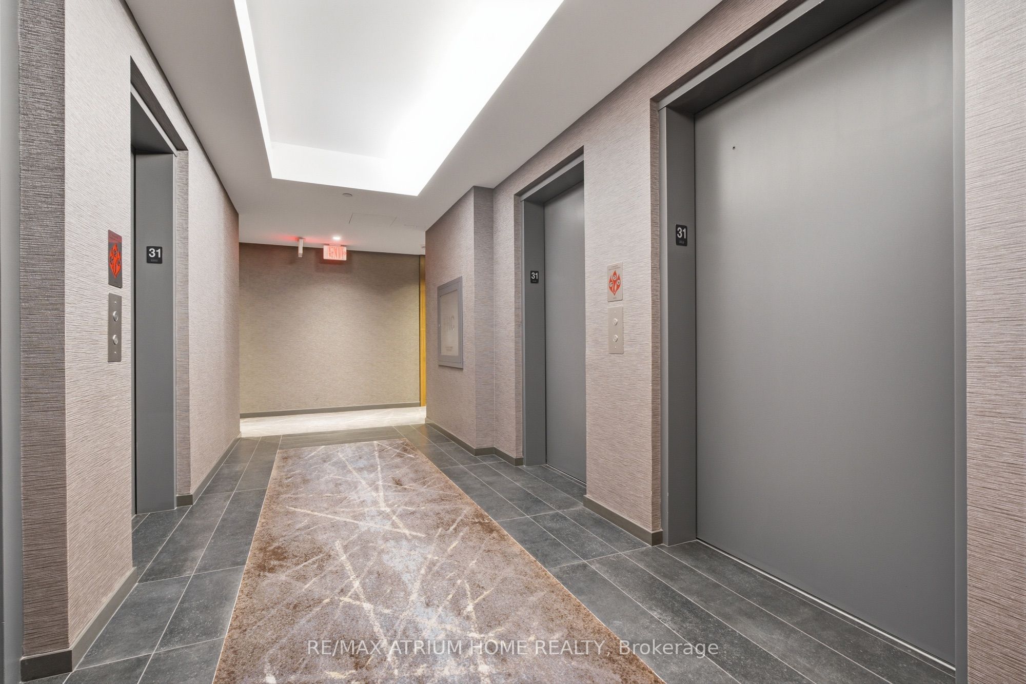 200 Bloor Street W 3103, Toronto, ON M5B 1T8 photo 4