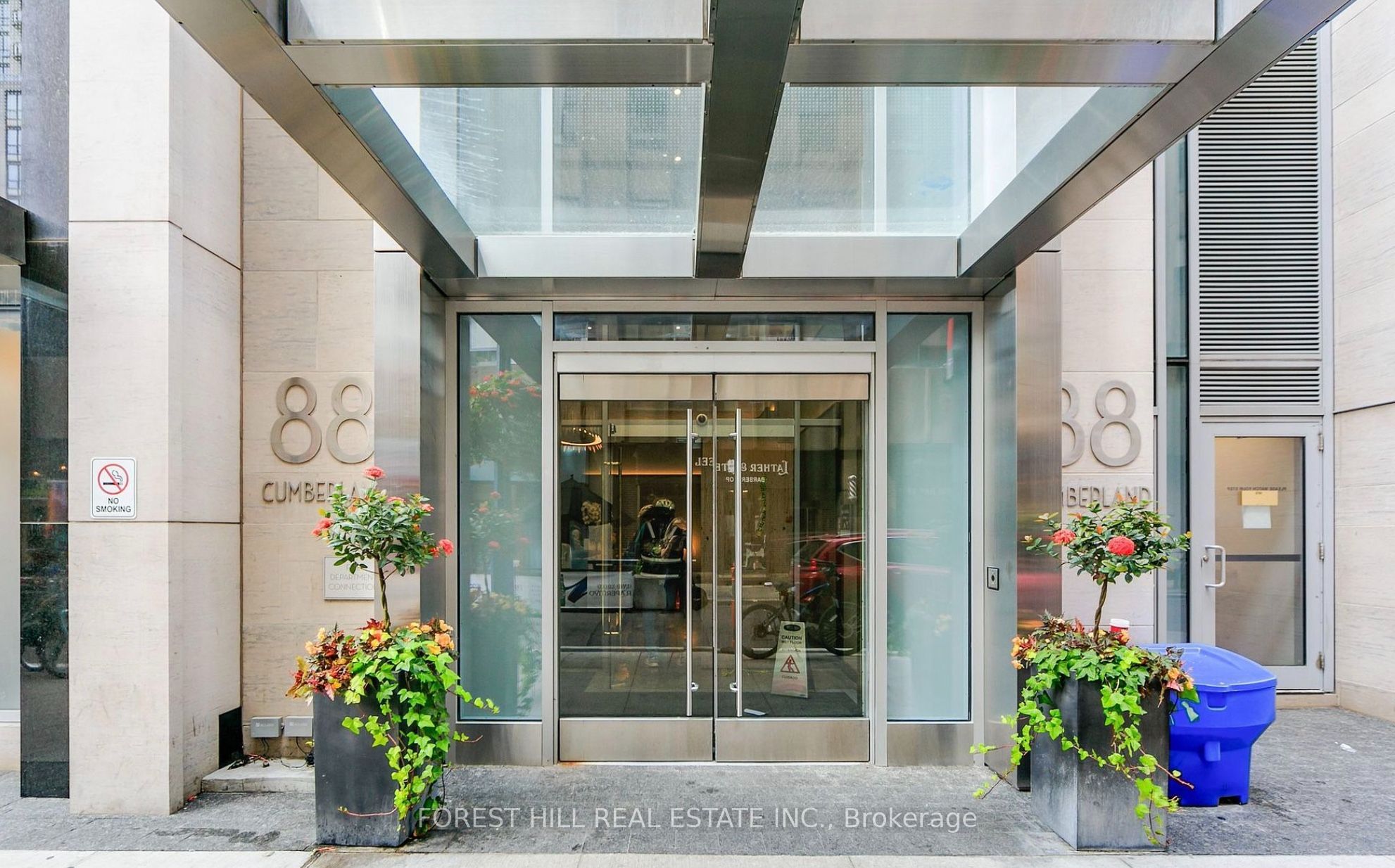 88 Cumberland Avenue 1802, Toronto, ON M5R 1A3