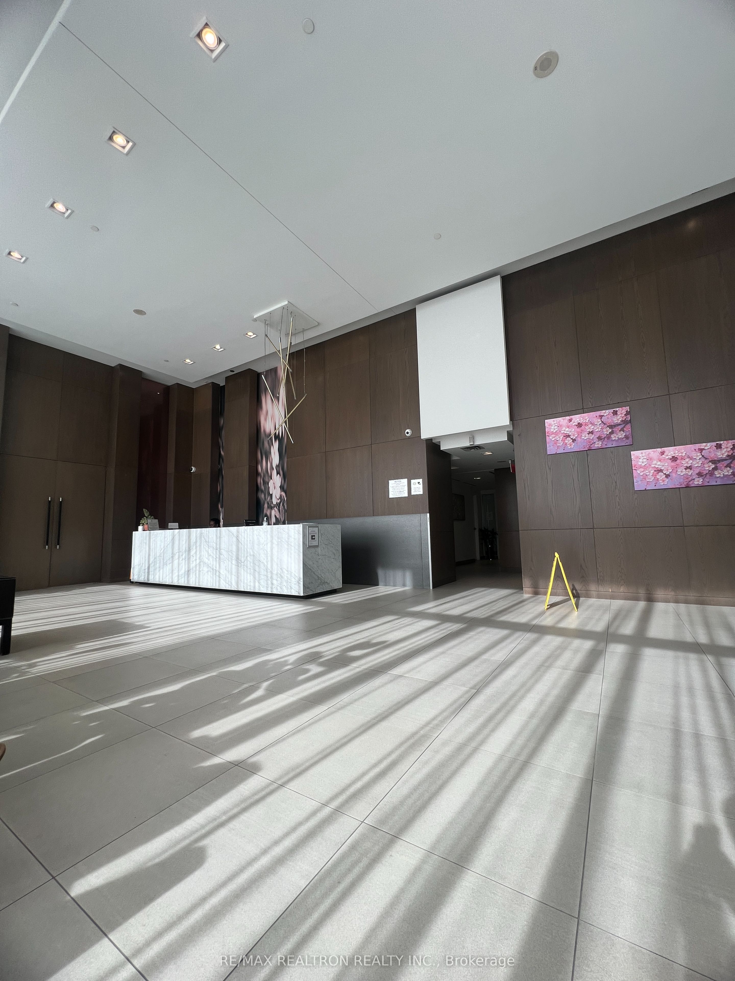 121 Mcmahon Drive 3010, Toronto, ON M2K 2X9 photo 2
