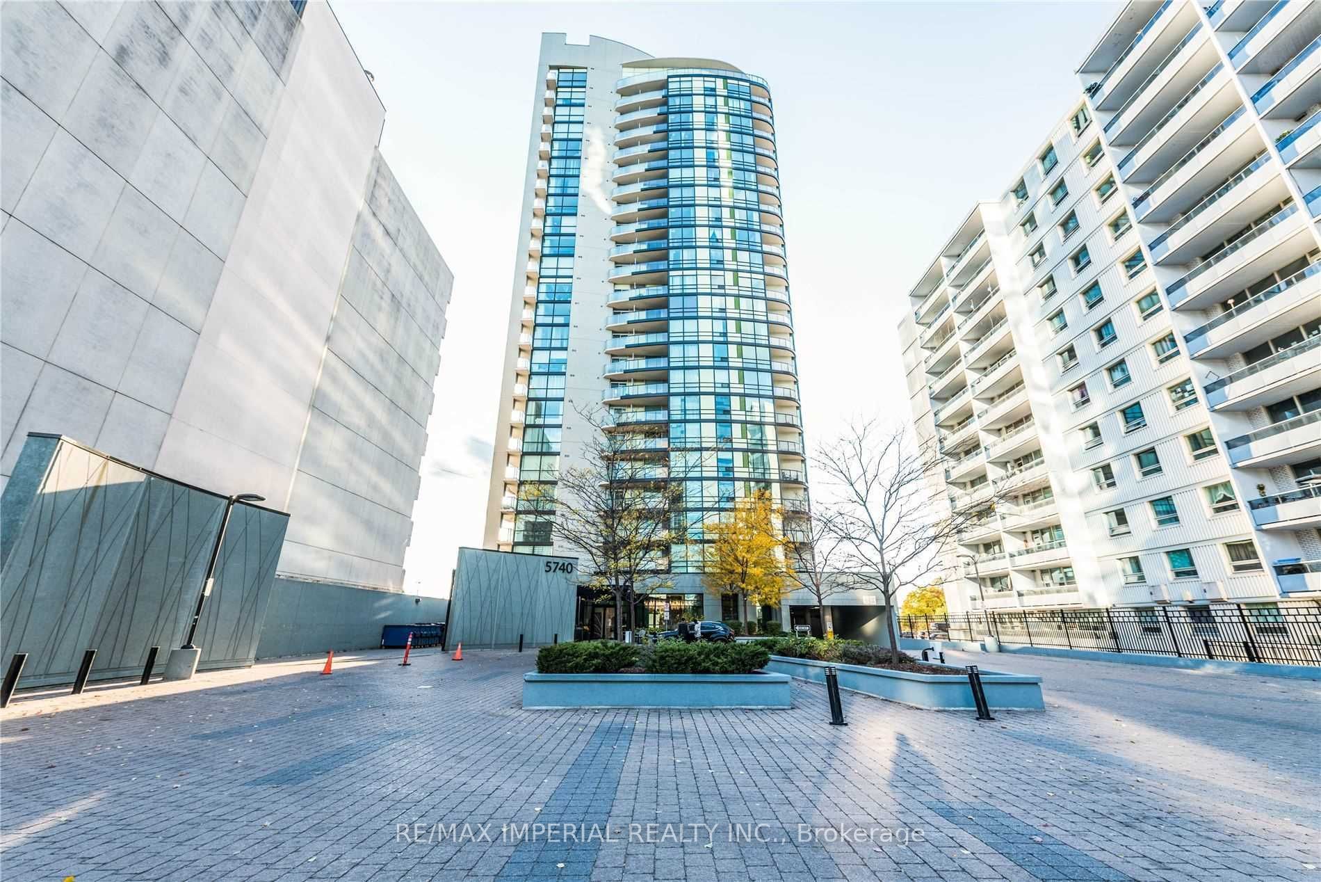 5740 Yonge Street 201, Toronto, ON M2M 0B1
