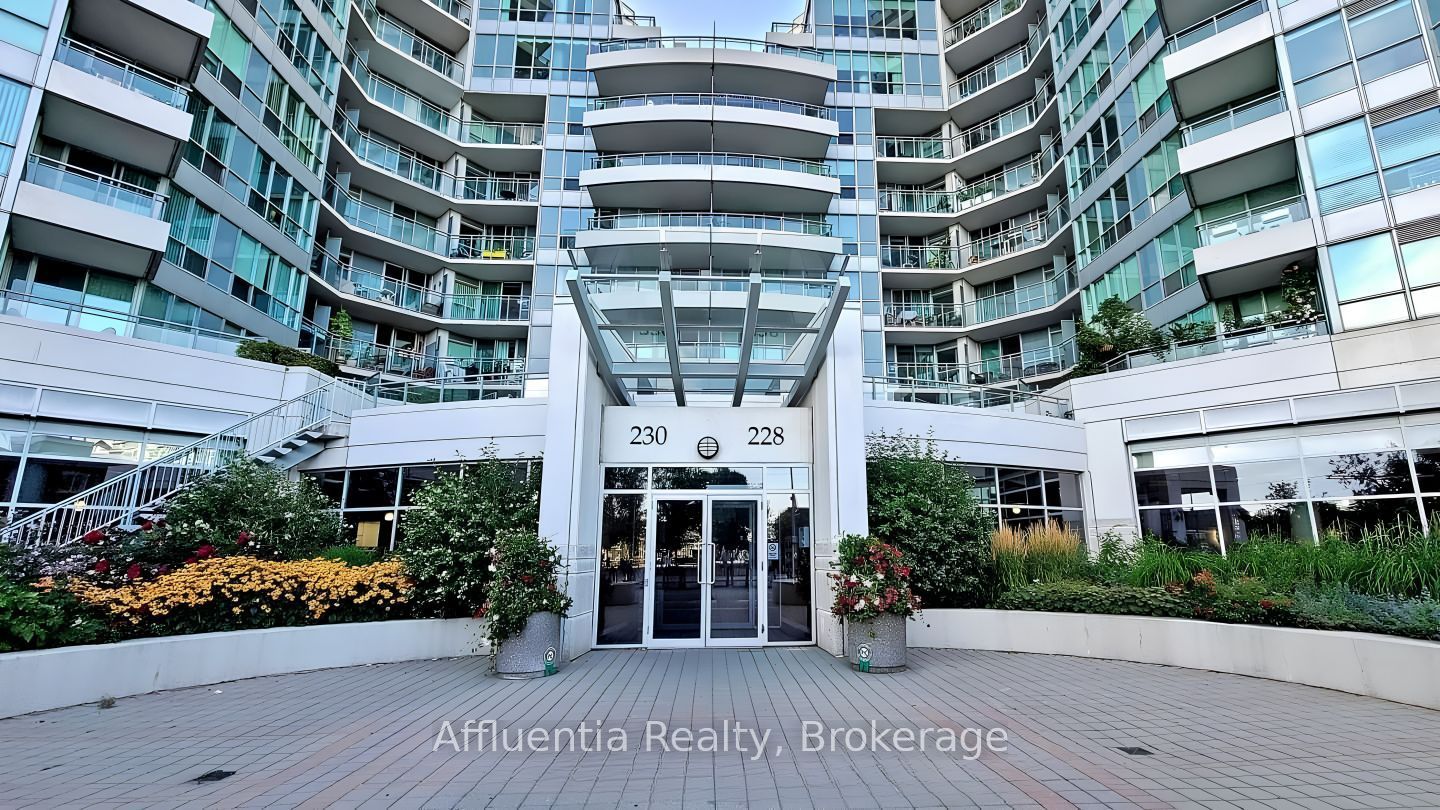 228 Queens Quay W 3, Toronto, ON M5J 2X1 photo 2