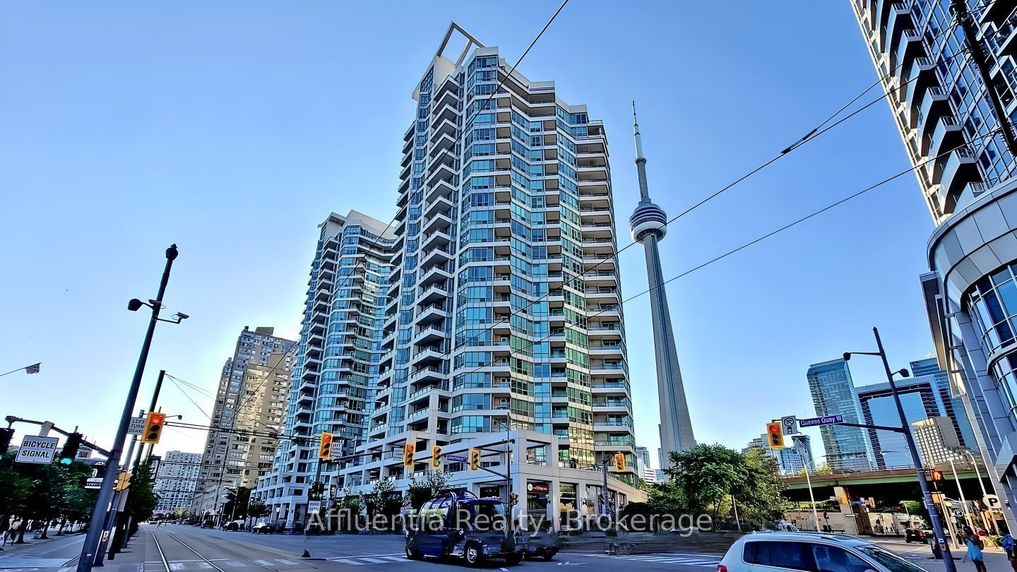 228 Queens Quay W 3, Toronto, ON M5J 2X1 photo 3