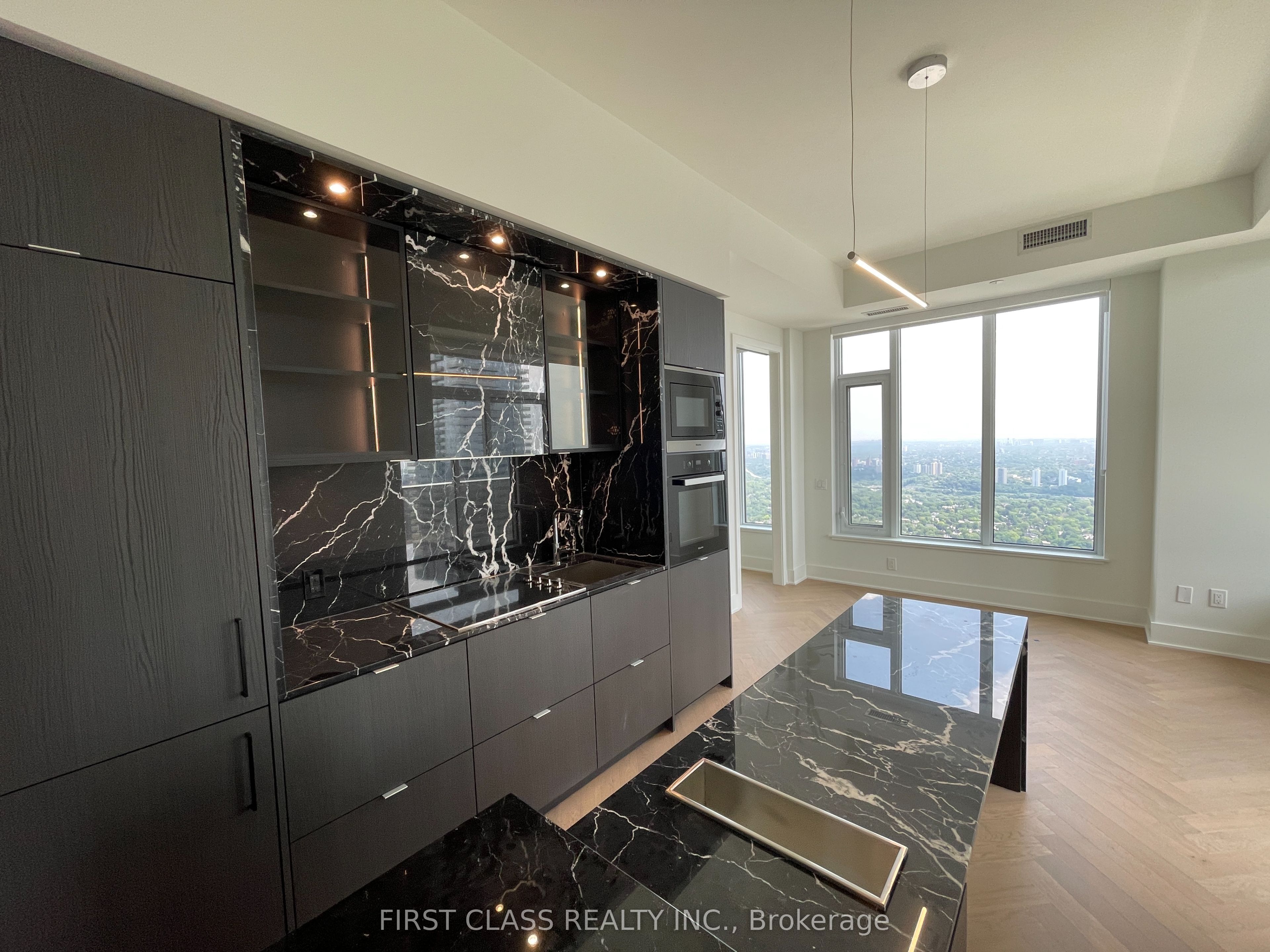 11 Yorkville Avenue 6307, Toronto, ON M4W 0B7 photo 5