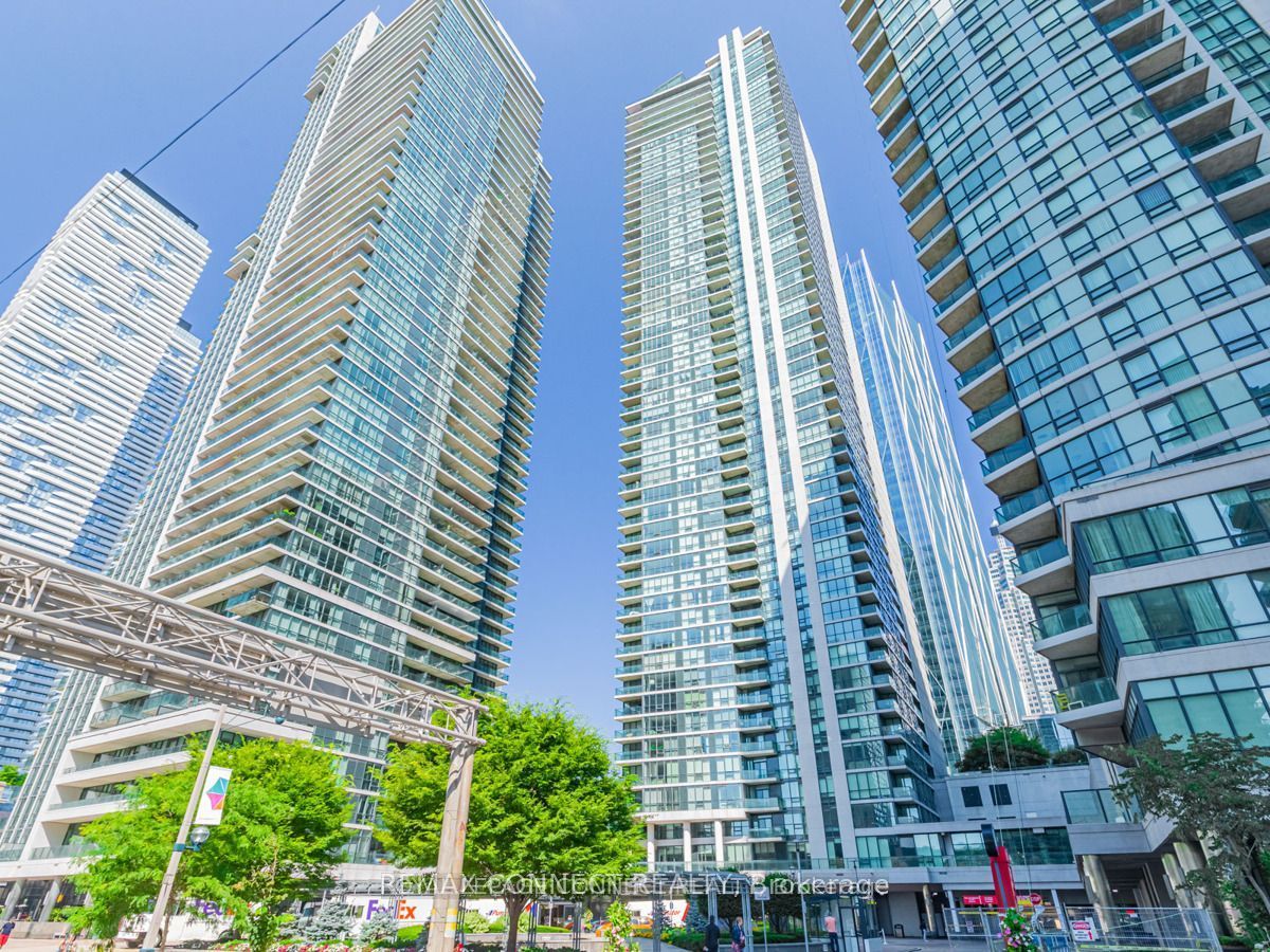 18 Harbour Street 1407, Toronto, ON M5J 2Z6