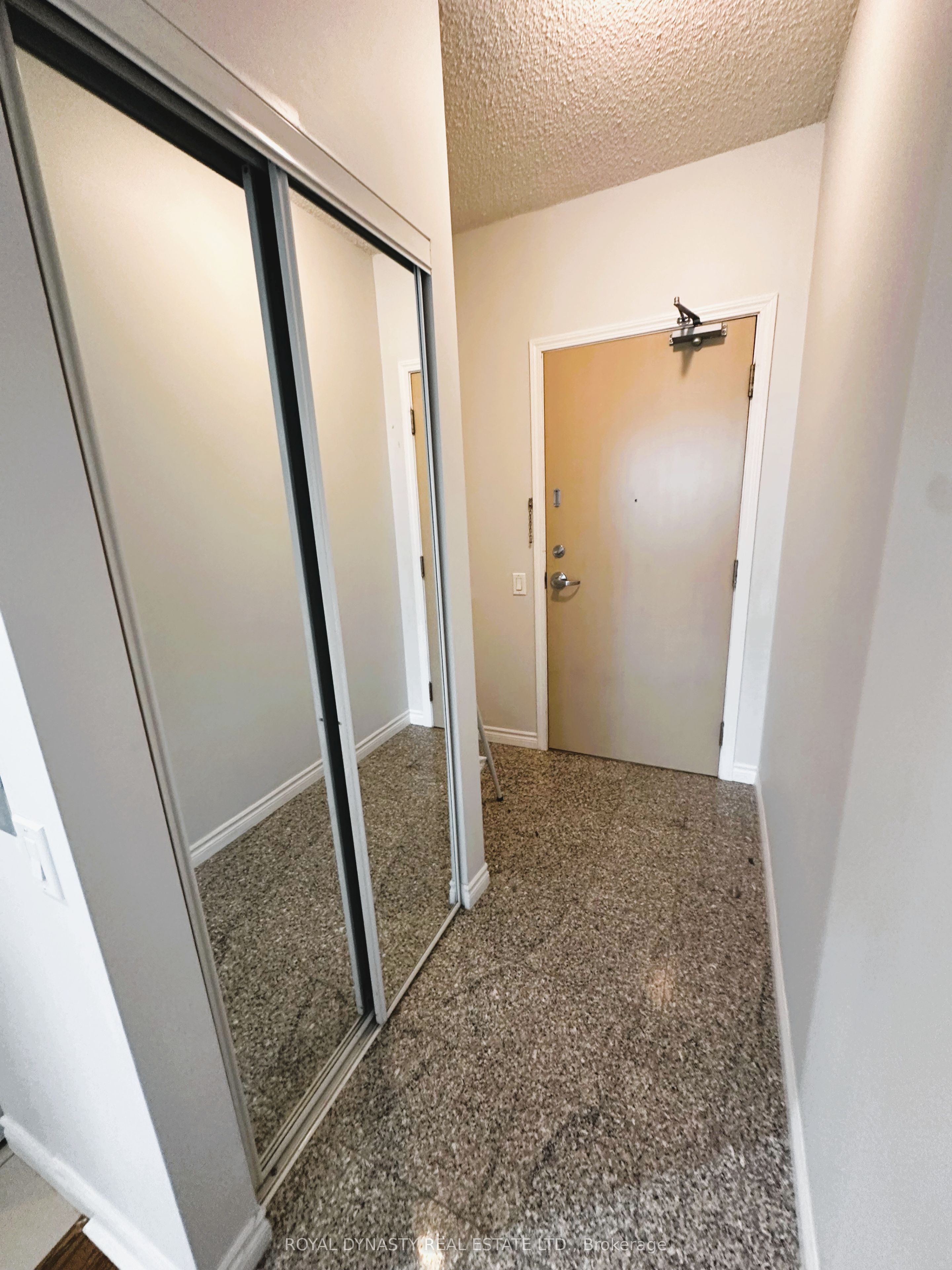 60 Byng Avenue 409, Toronto, ON M2N 7K3 photo 3