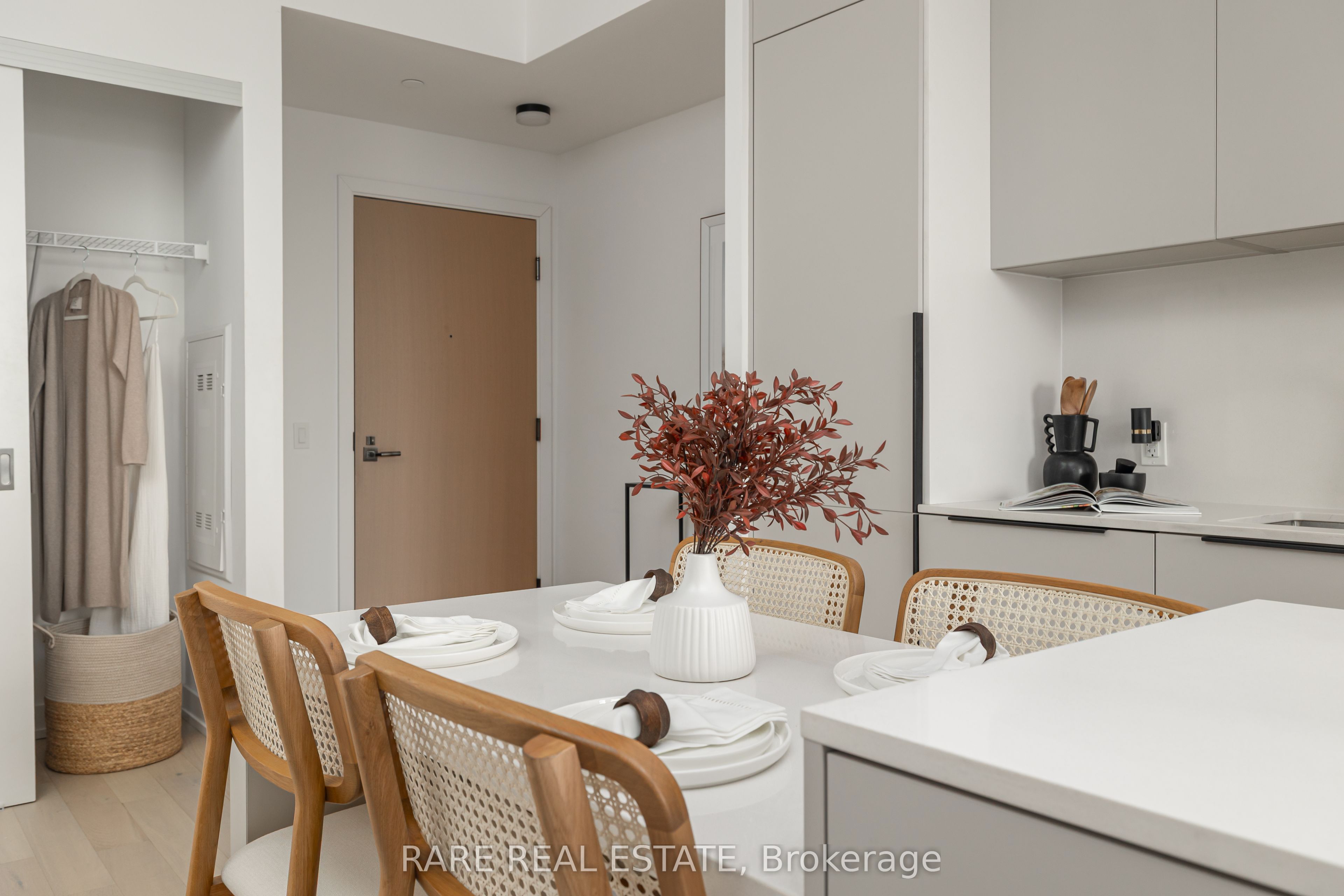 200 Sudbury Street 907, Toronto, ON M6J 0H1 photo 4